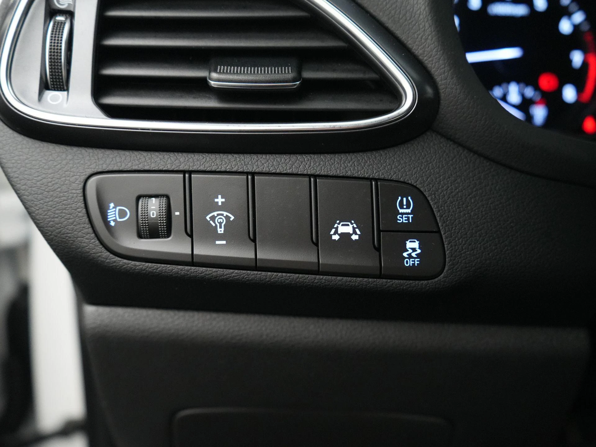 Hyundai-i30-image-16