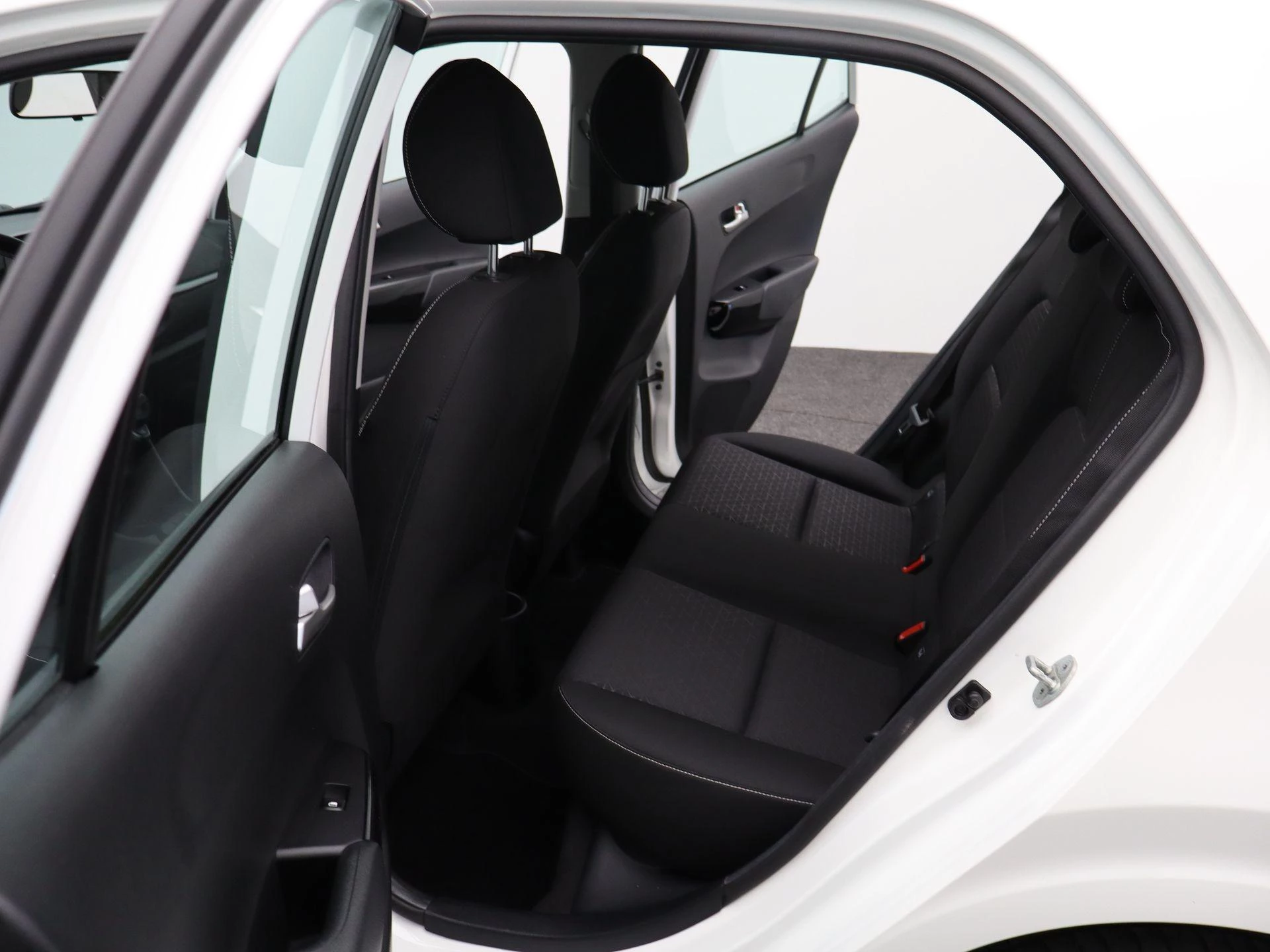 Kia-Picanto-image-12