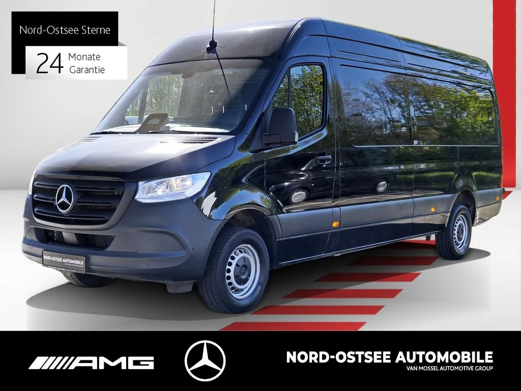 Mercedes-Benz-Sprinter-image-0