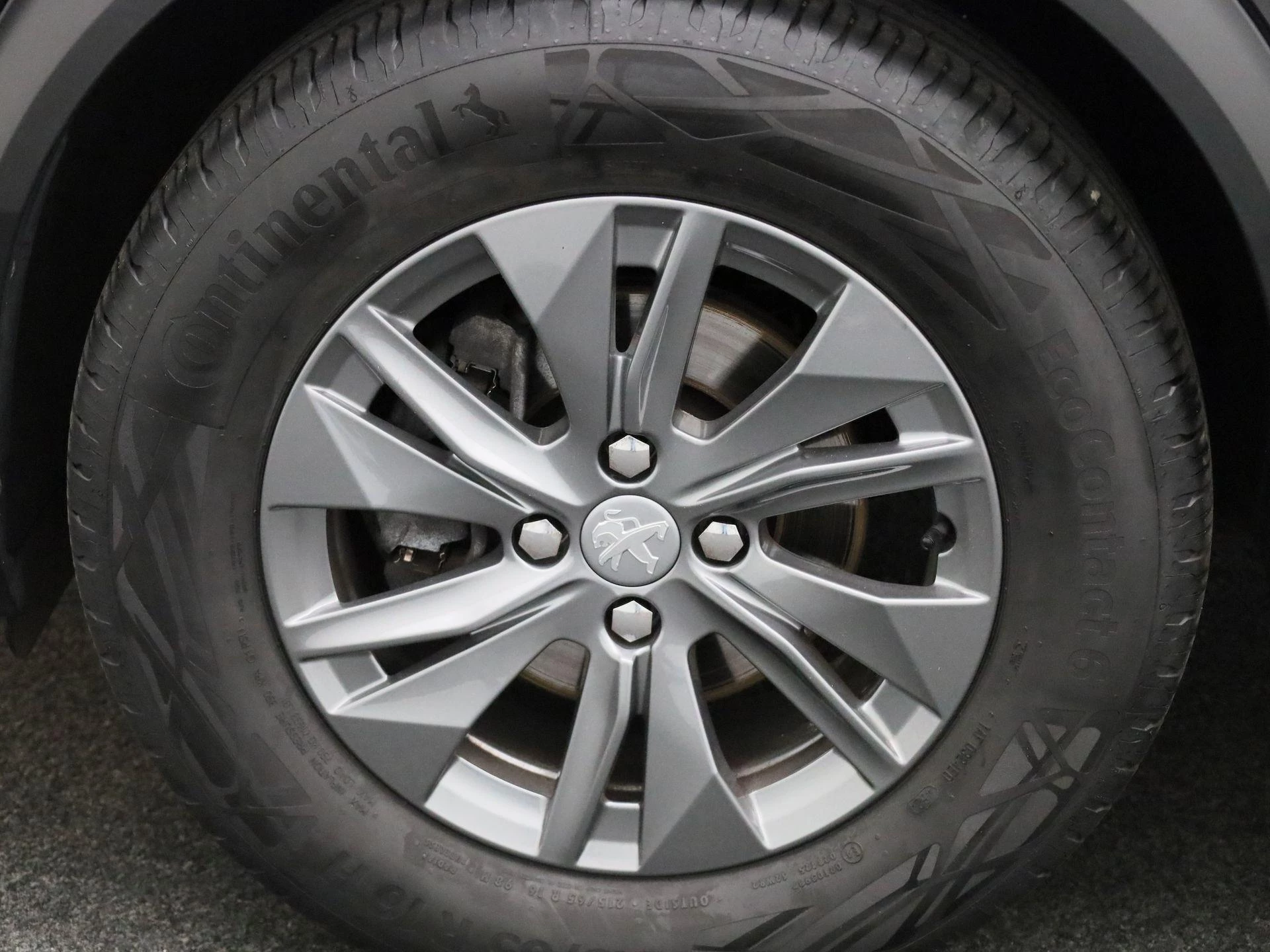 Peugeot-2008-image-11