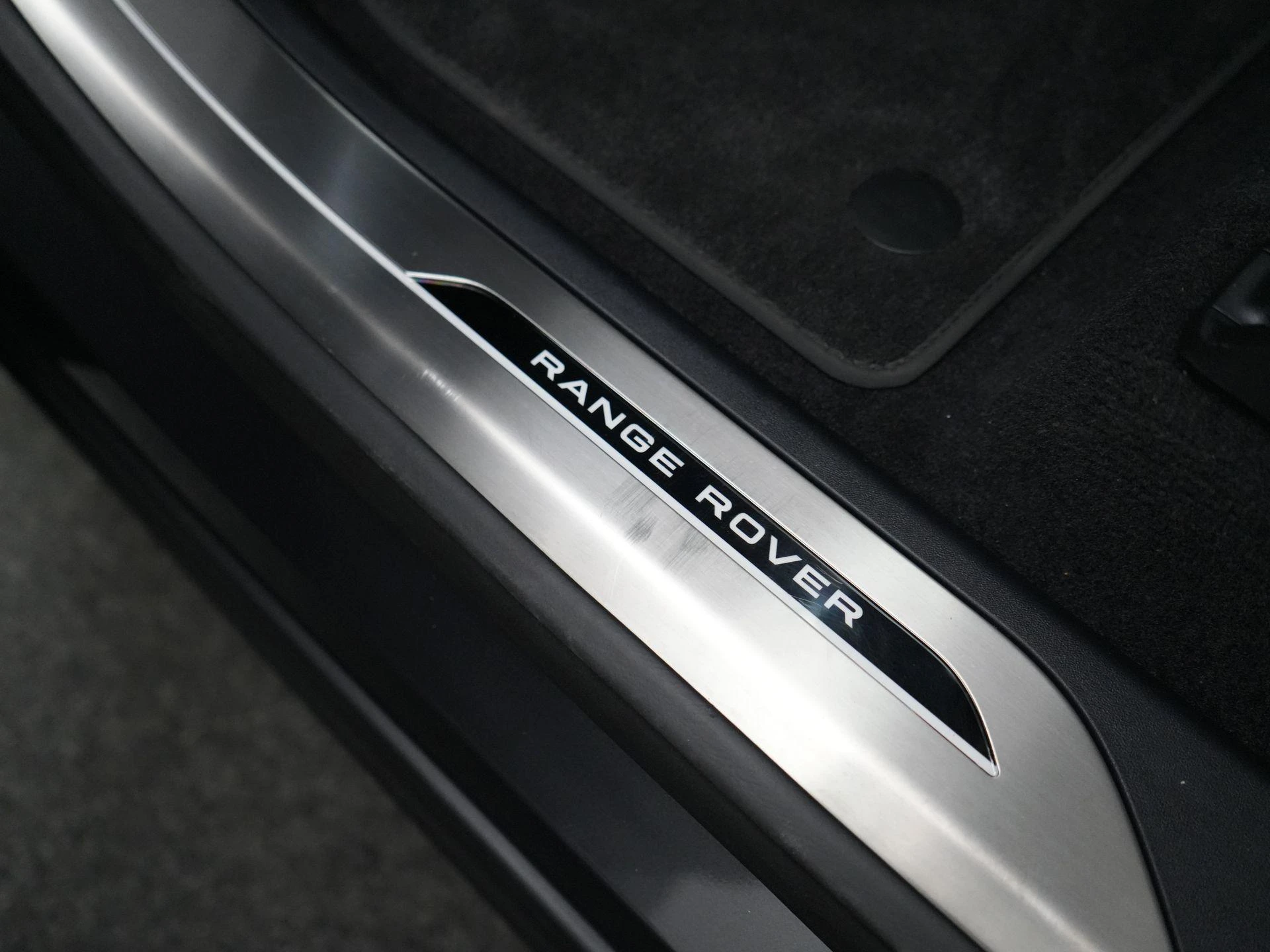 Land Rover-Range Rover Sport-image-38