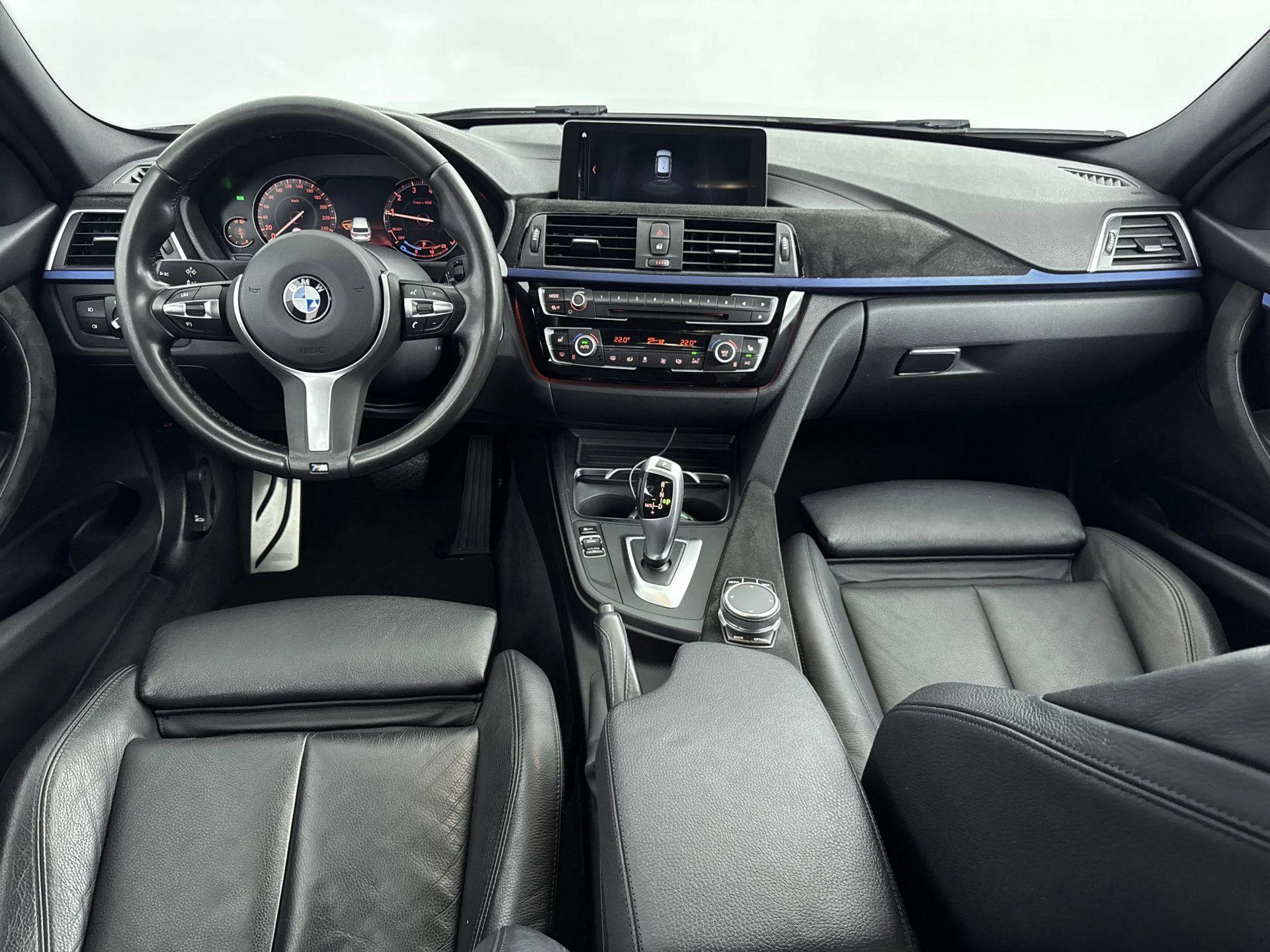 BMW-3 Serie-image-17