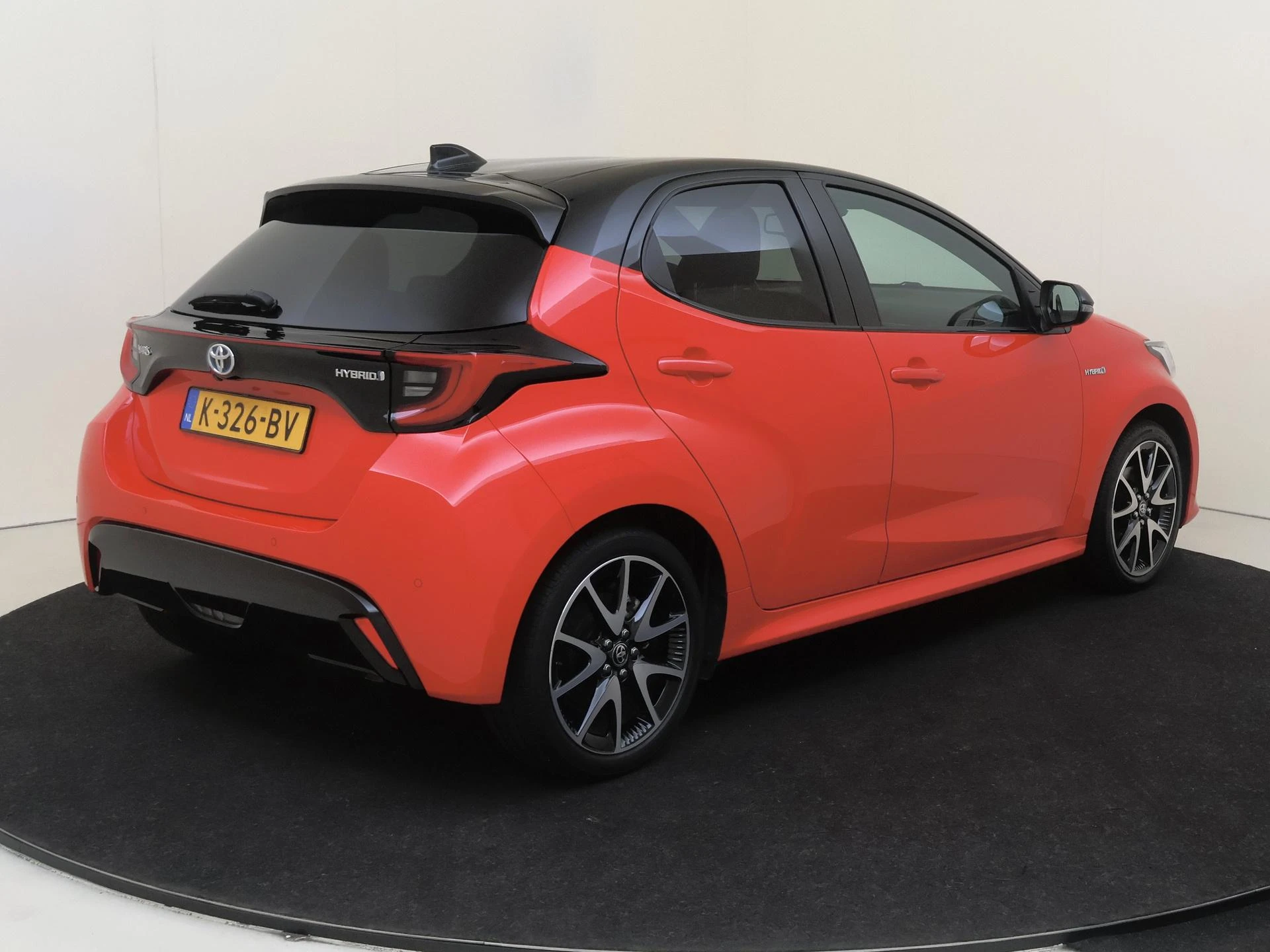 Toyota-Yaris-image-3