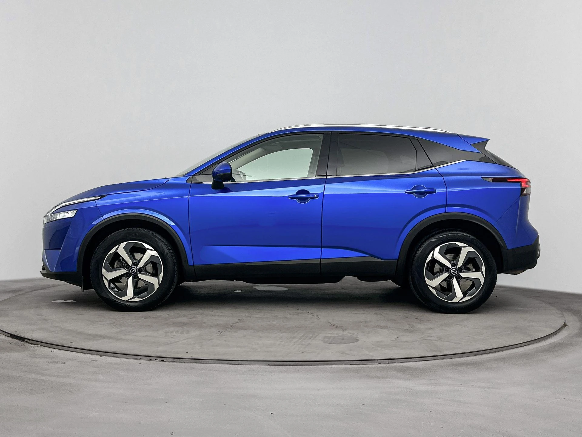 Nissan-QASHQAI-image-1