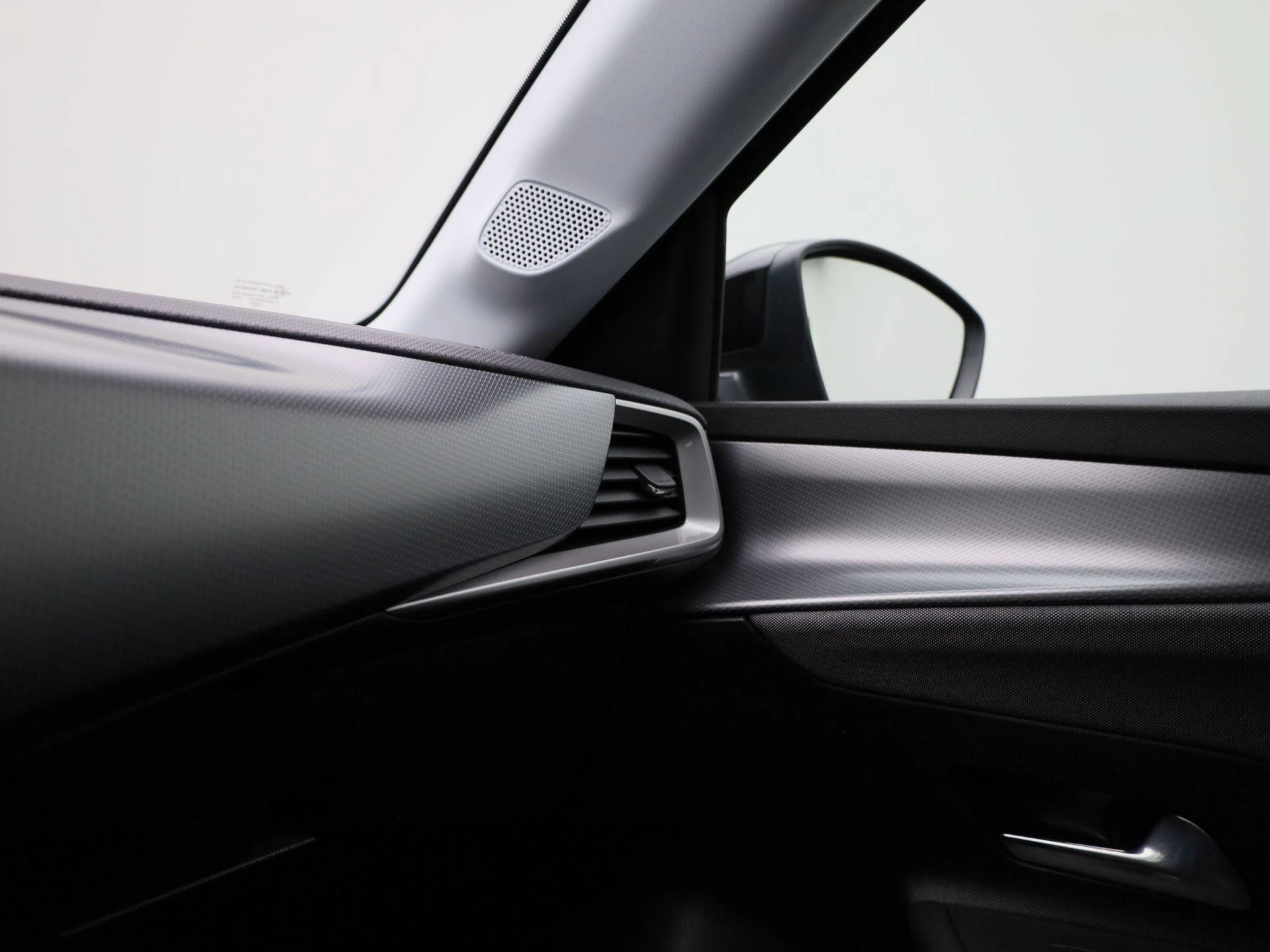 Opel-Mokka-e-image-29