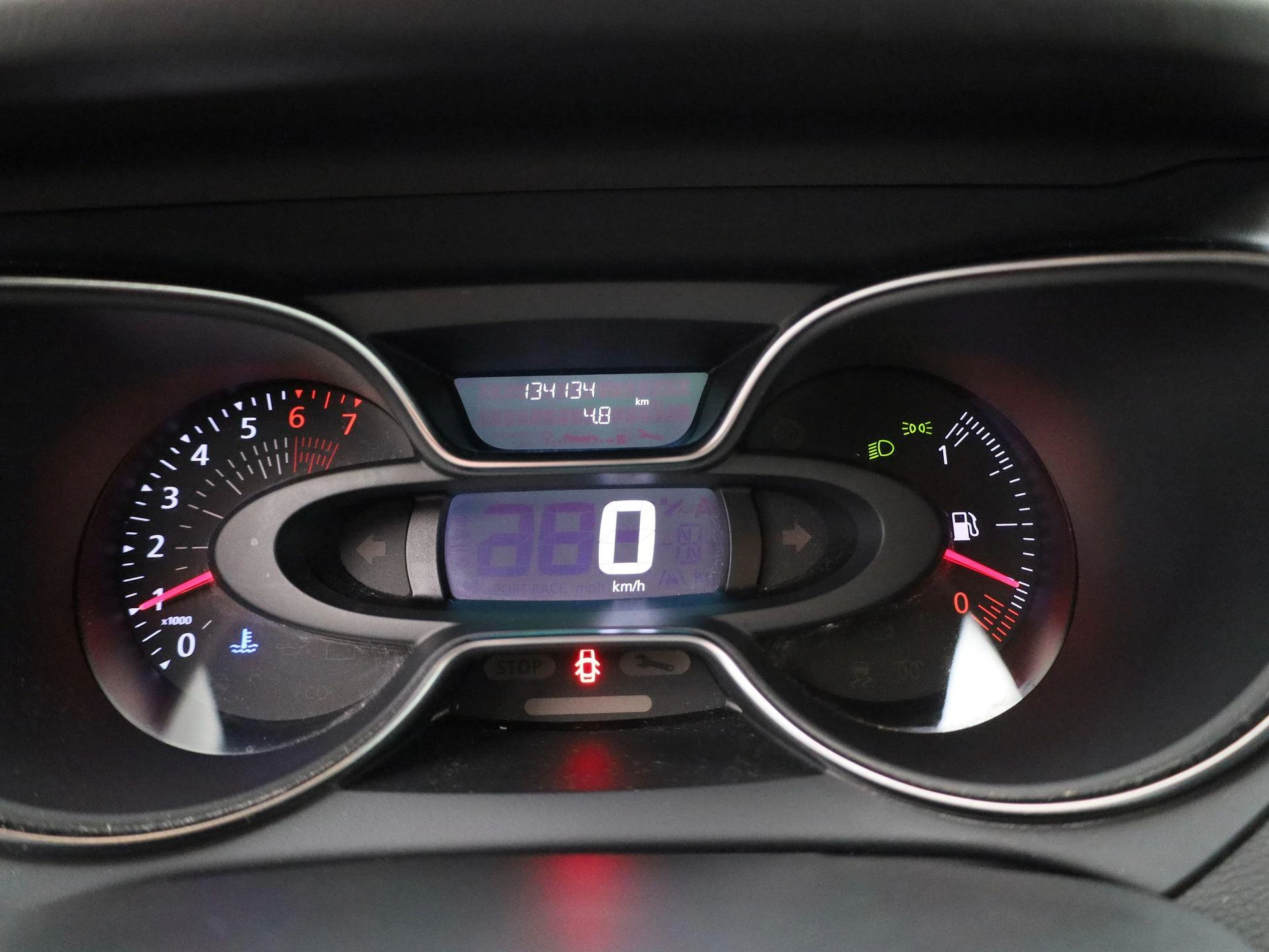 Renault-Captur-image-7