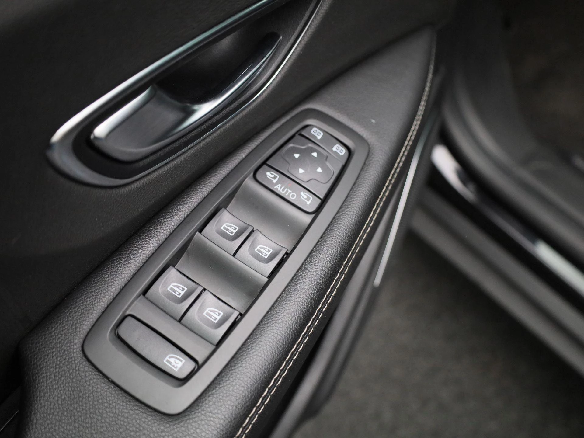 Renault Grand Scénic TCe 140 EDC GPF Black Edition 7P