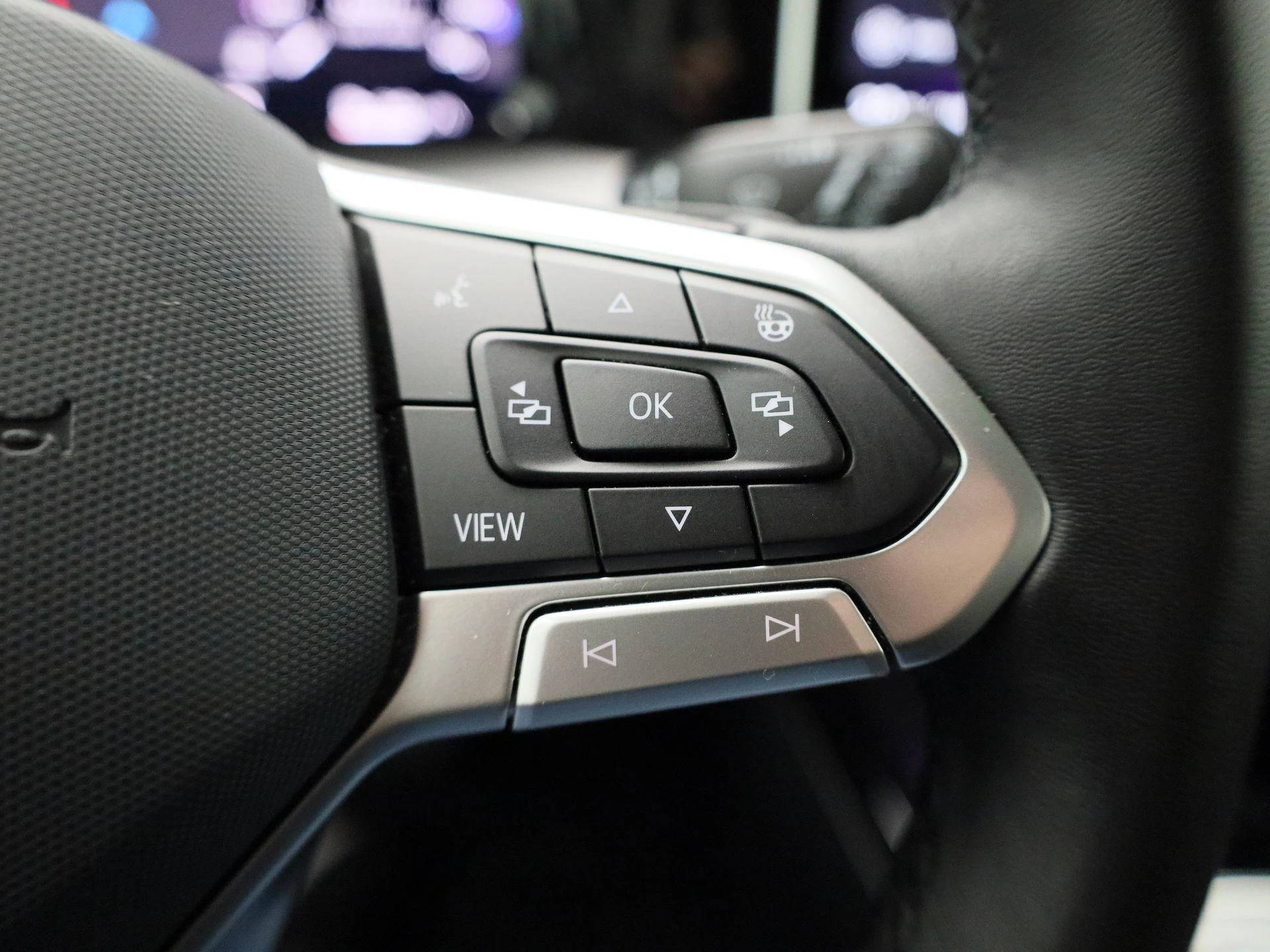 Volkswagen-Golf-image-19
