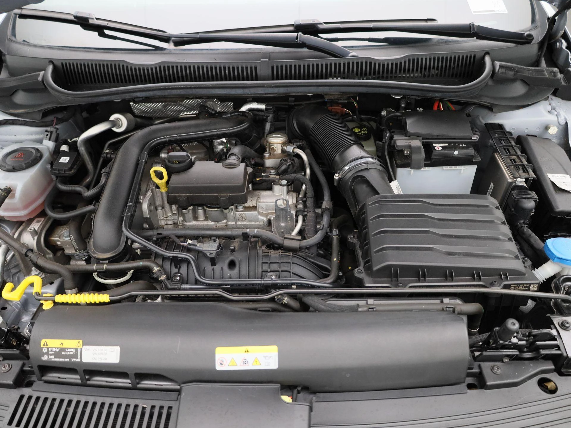 Volkswagen-Polo-image-35