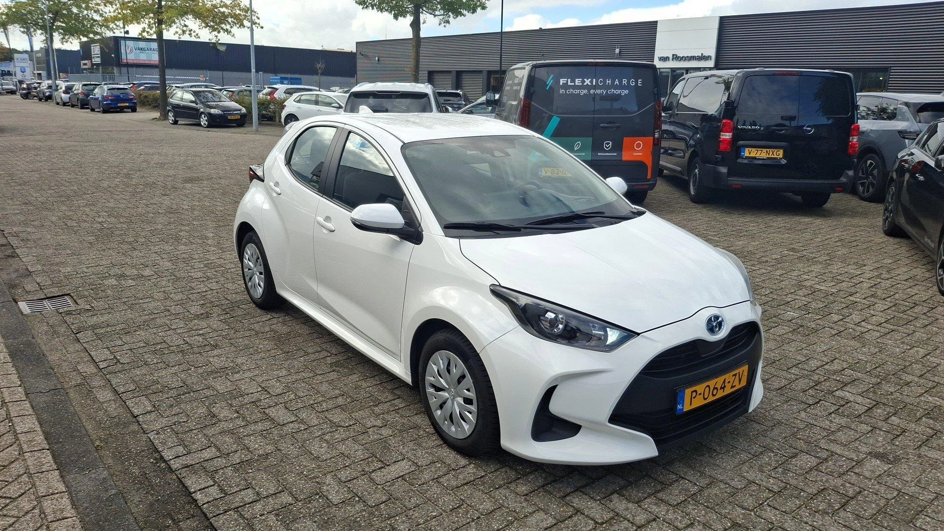 Toyota-Yaris-image-5