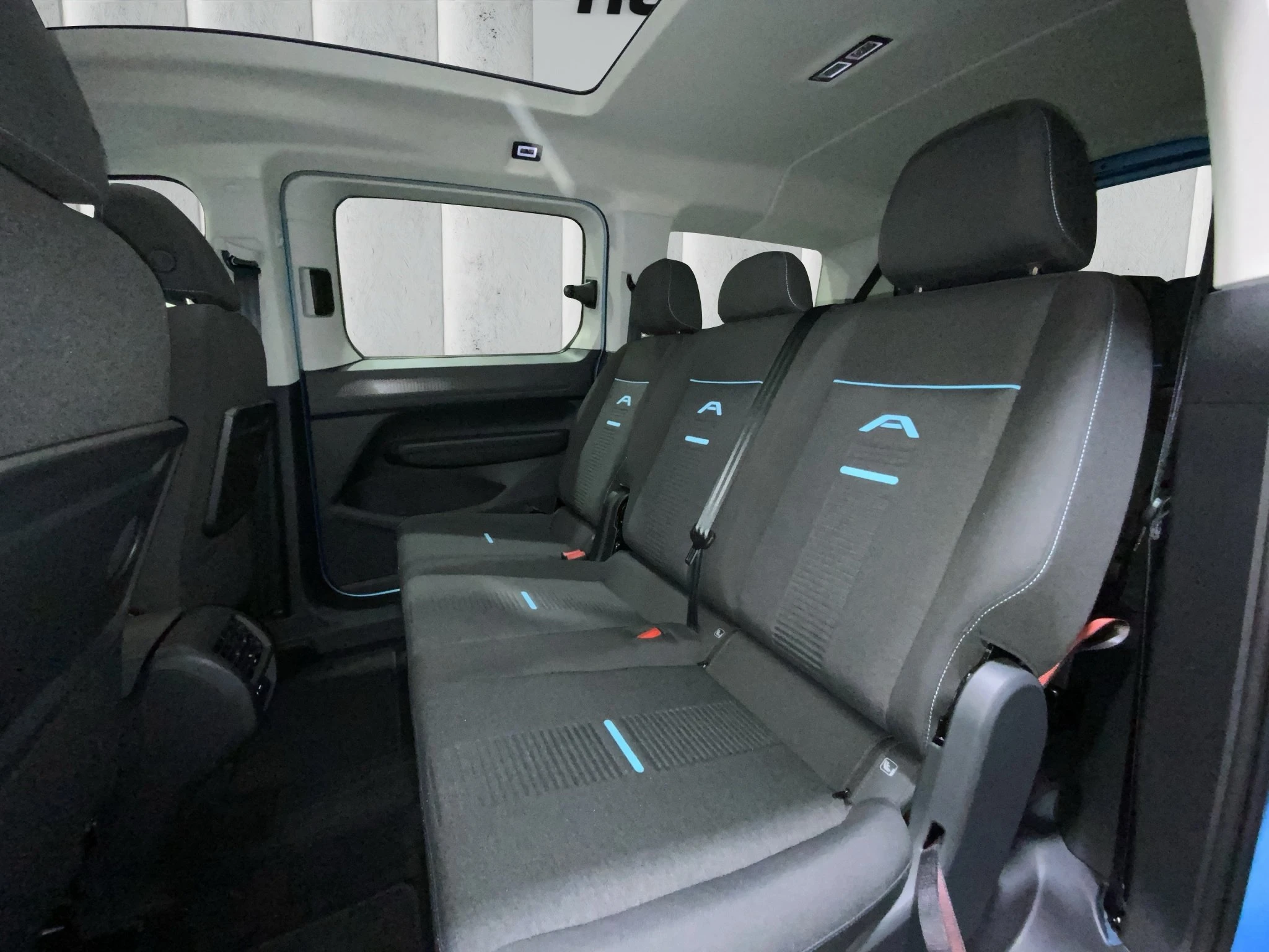 Ford-Tourneo Connect-image-10