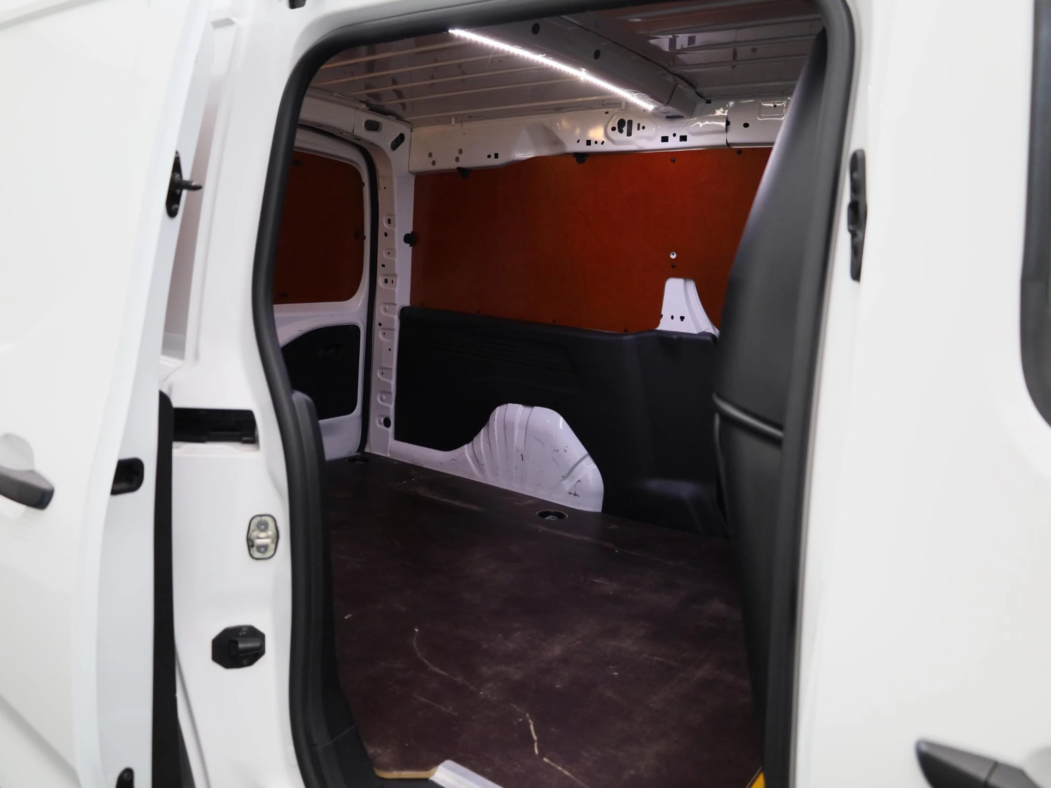 Opel-Combo-image-31