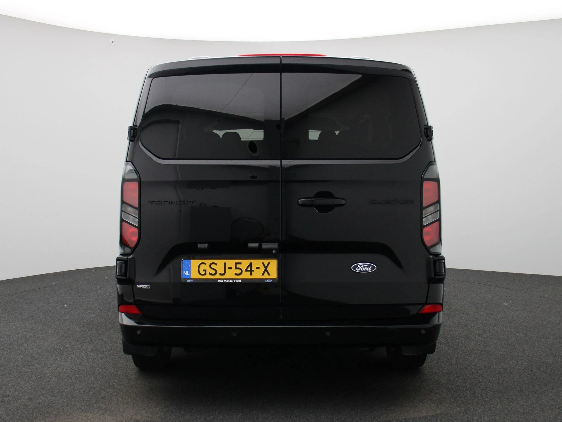 Ford-Transit Custom-image-4