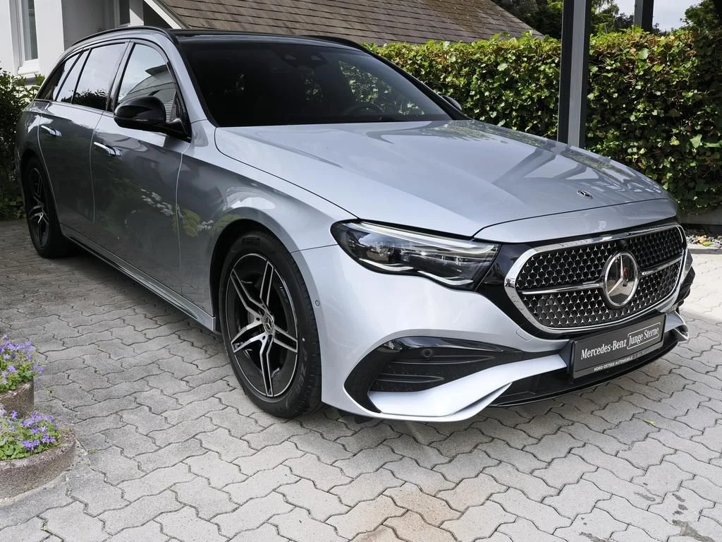 Mercedes-Benz-E-Klasse 300-image-3