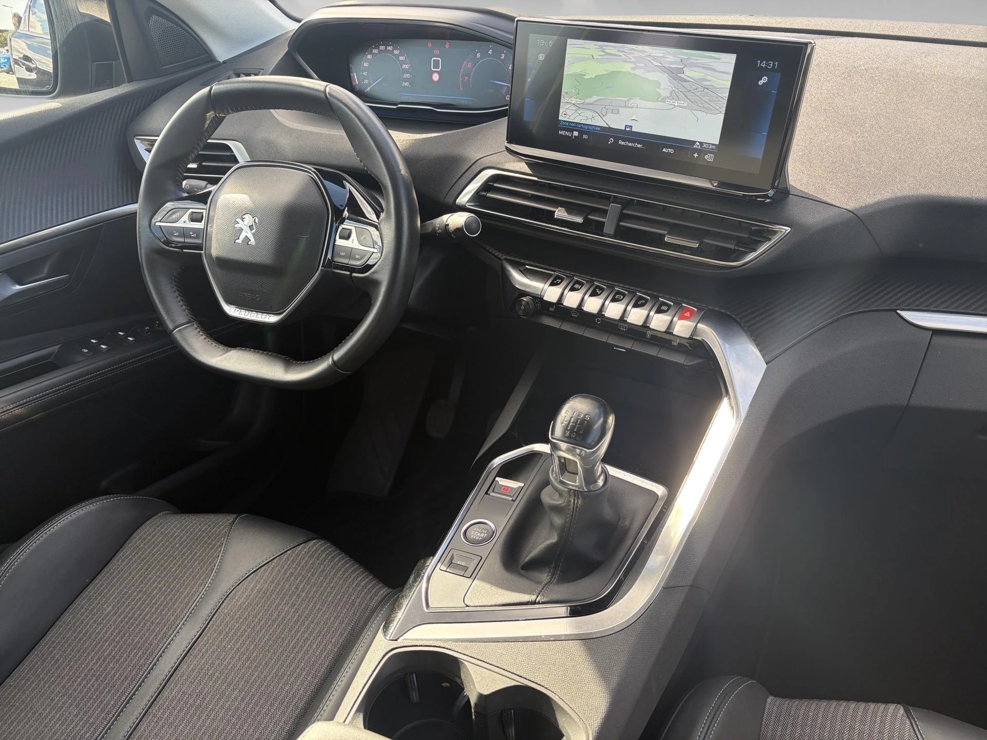 Peugeot-5008-image-5