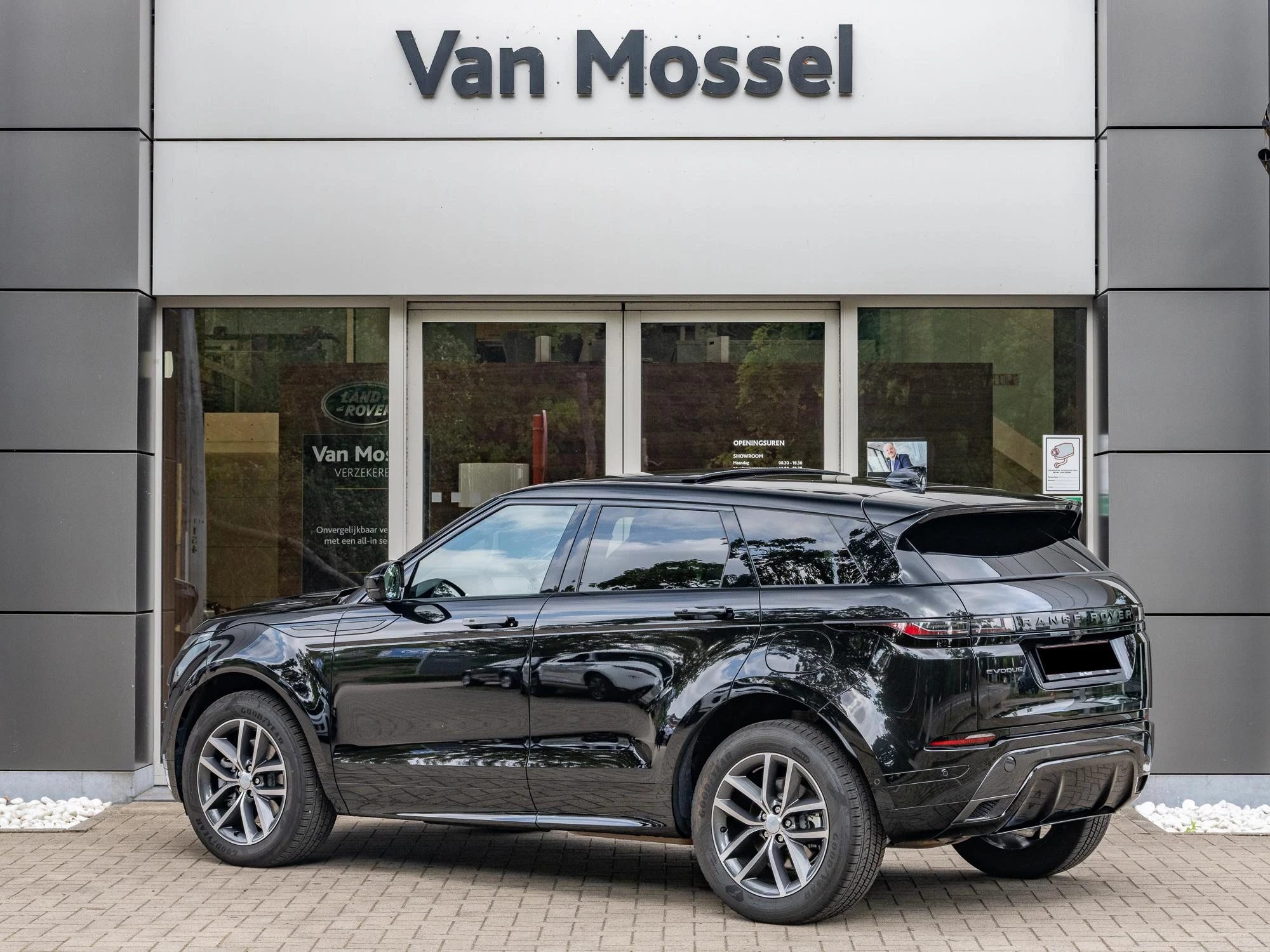 Land Rover Range Rover Evoque P270e Dynamic SE