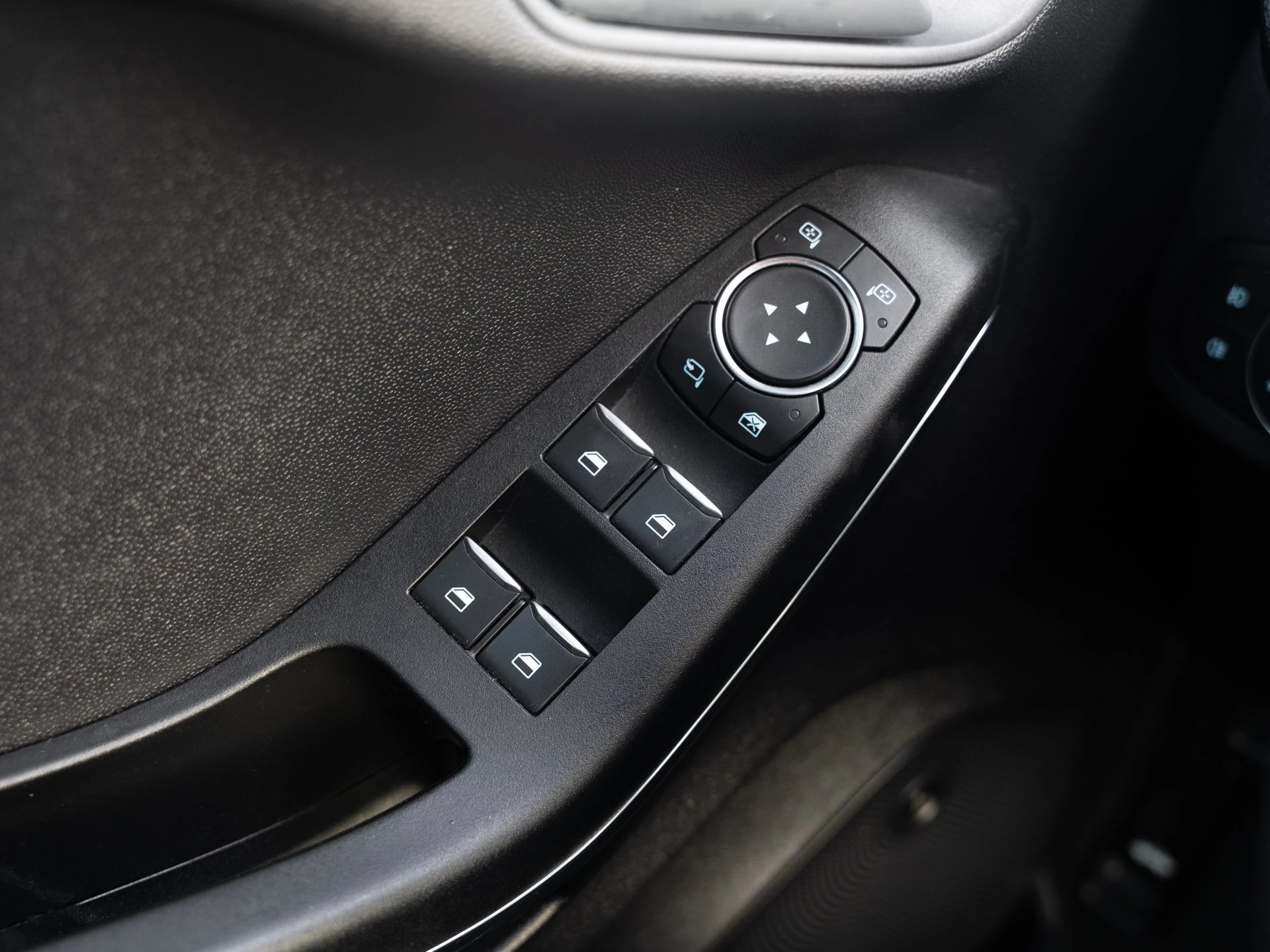 Ford Fiesta Active X Aut*AHK*ACC*NAVI*RFK*Winter-Pkt.
