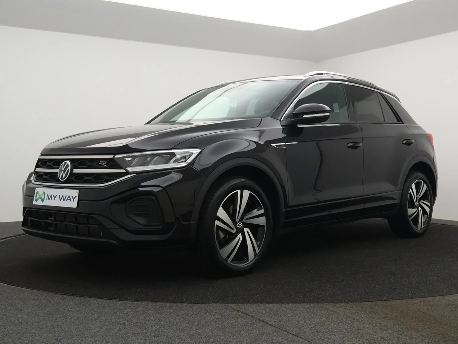 Volkswagen-T-Roc-image-0