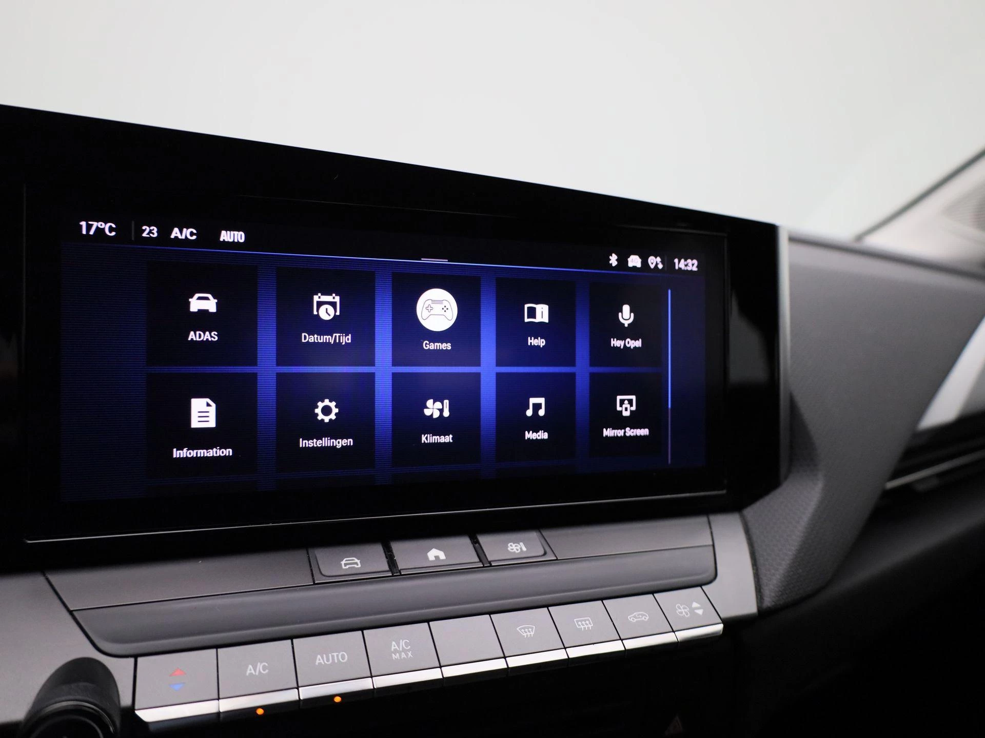 Opel-Astra-image-18