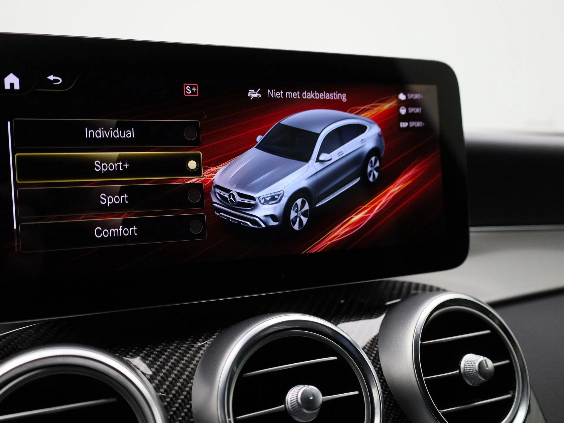 Mercedes-Benz-GLC-image-26
