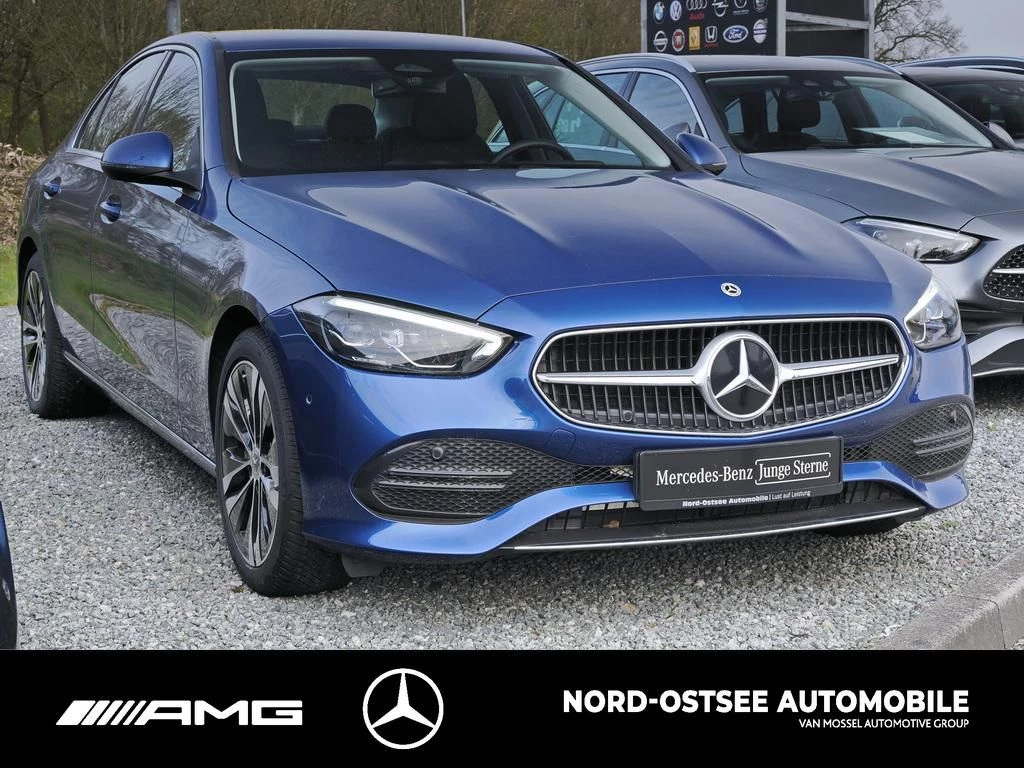 Mercedes-Benz C-Klasse 300 e AVANTGARDE NAVI KAMERA LED KEYLESS TEMPO AVANTGARDE