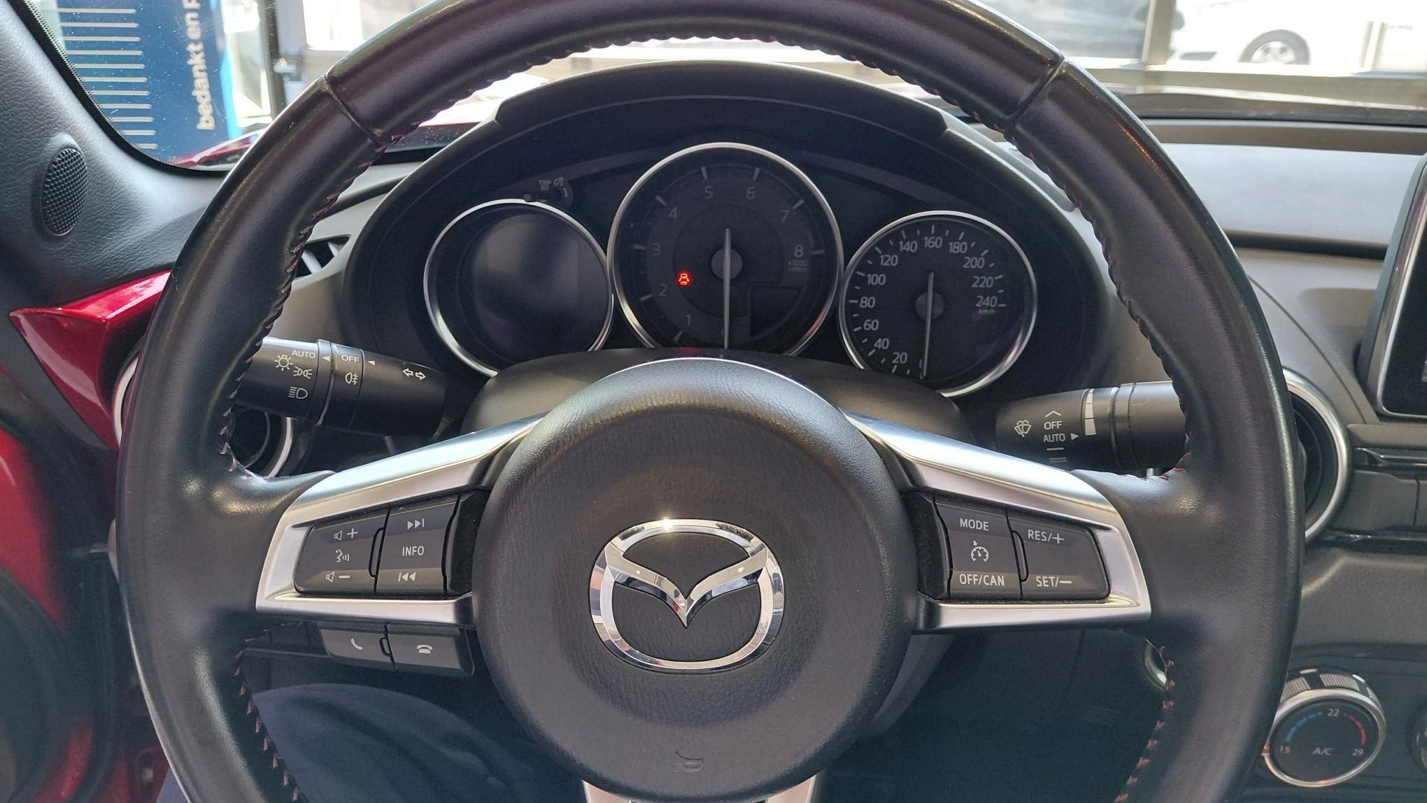 Mazda-MX-5-image-15