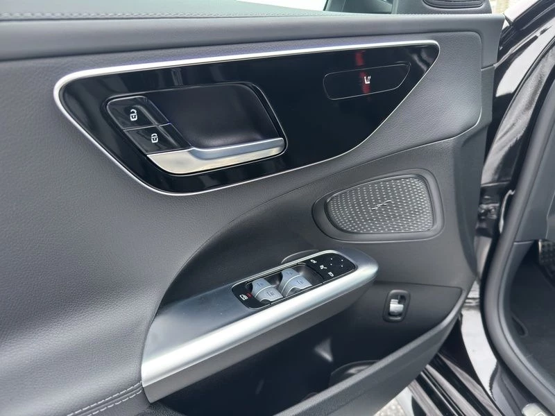 Mercedes-Benz C-Klasse 300 AMG AHK MBUX KLIMA NAVI AMG LineW206 C 300 AMG AHK MBUX KLIMA NAVI AMG Line
