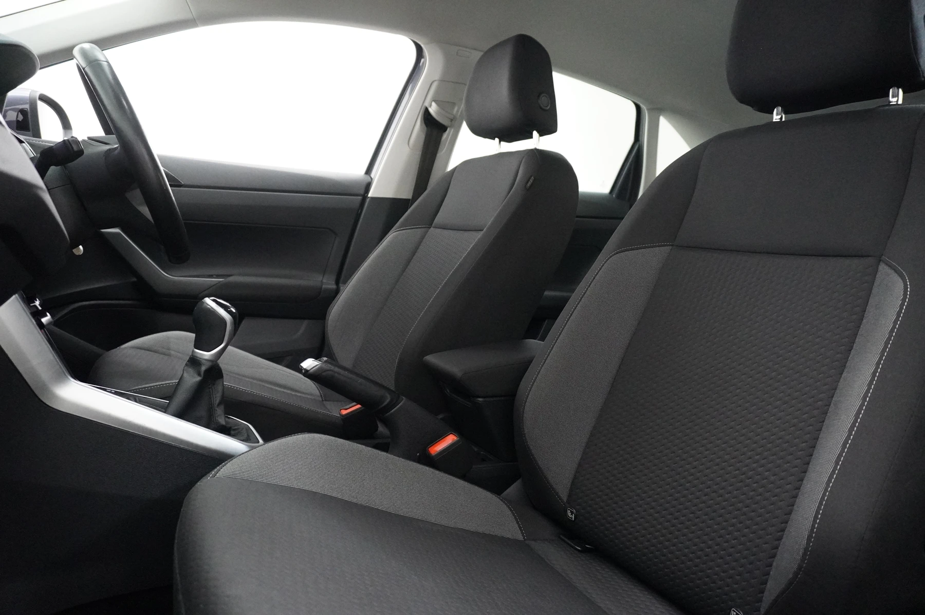Volkswagen-Taigo-image-9