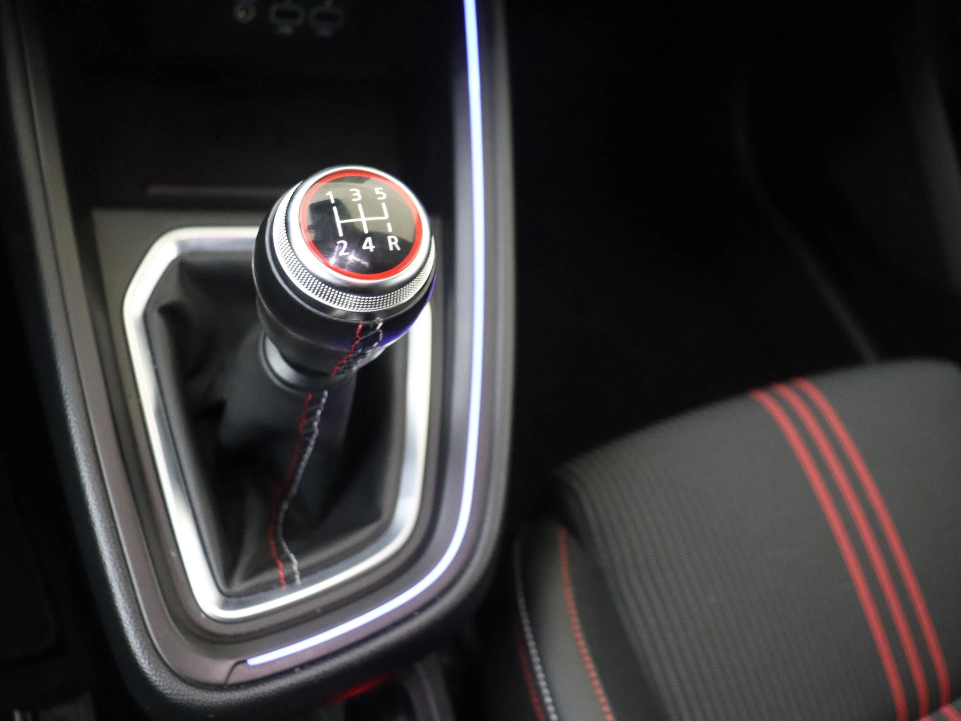 Renault-Clio-image-14