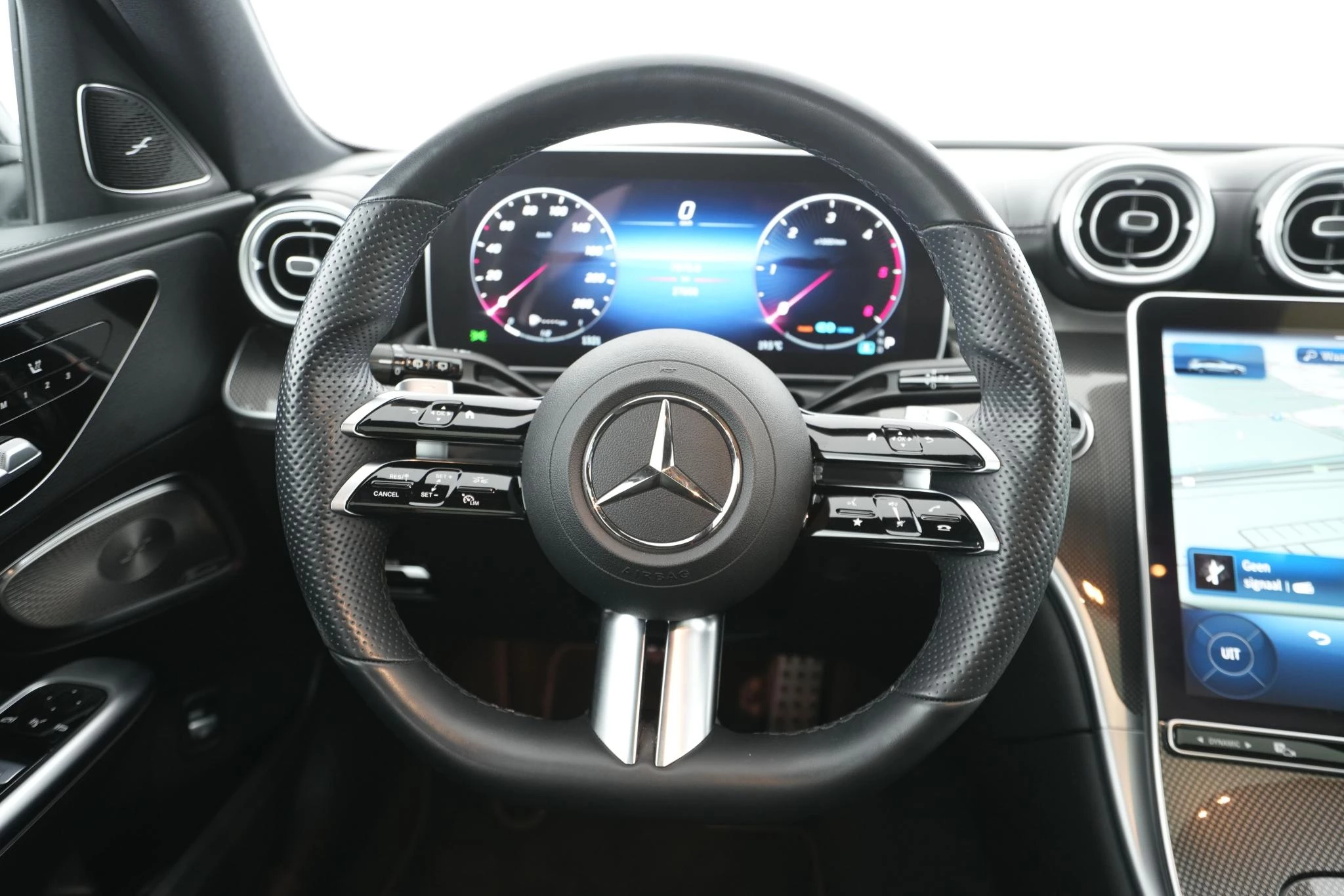 Mercedes-Benz C-Klasse 200d AMG LINE Break + LEDER + PANO DAK + BURMESTER + DIGITAL LIGHT +