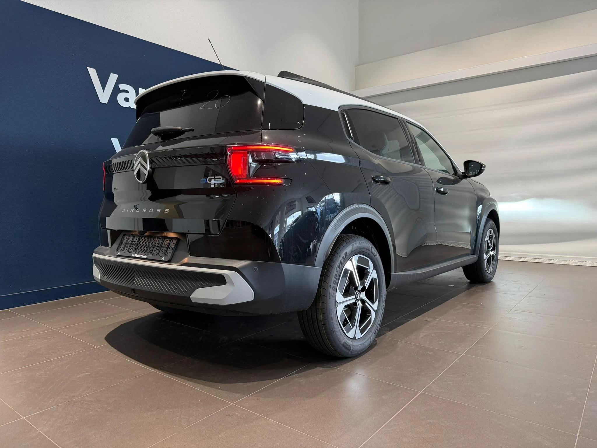 Citroën-ë-C3 Aircross-image-2