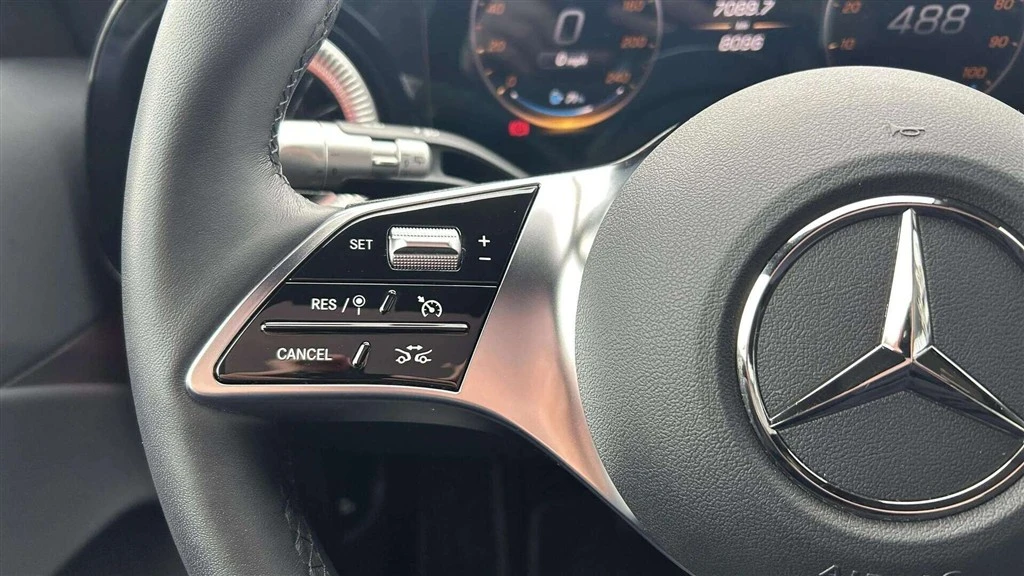 Mercedes-Benz-CLA-image-10
