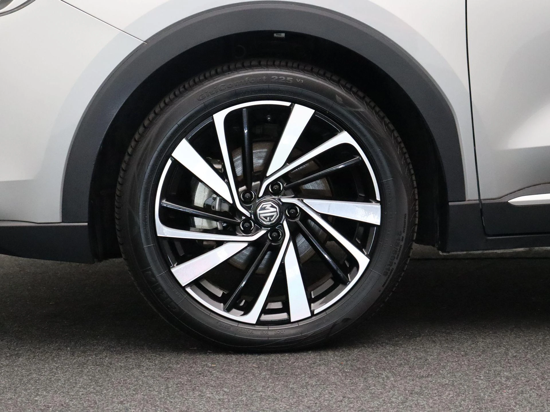 MG-ZS-image-7