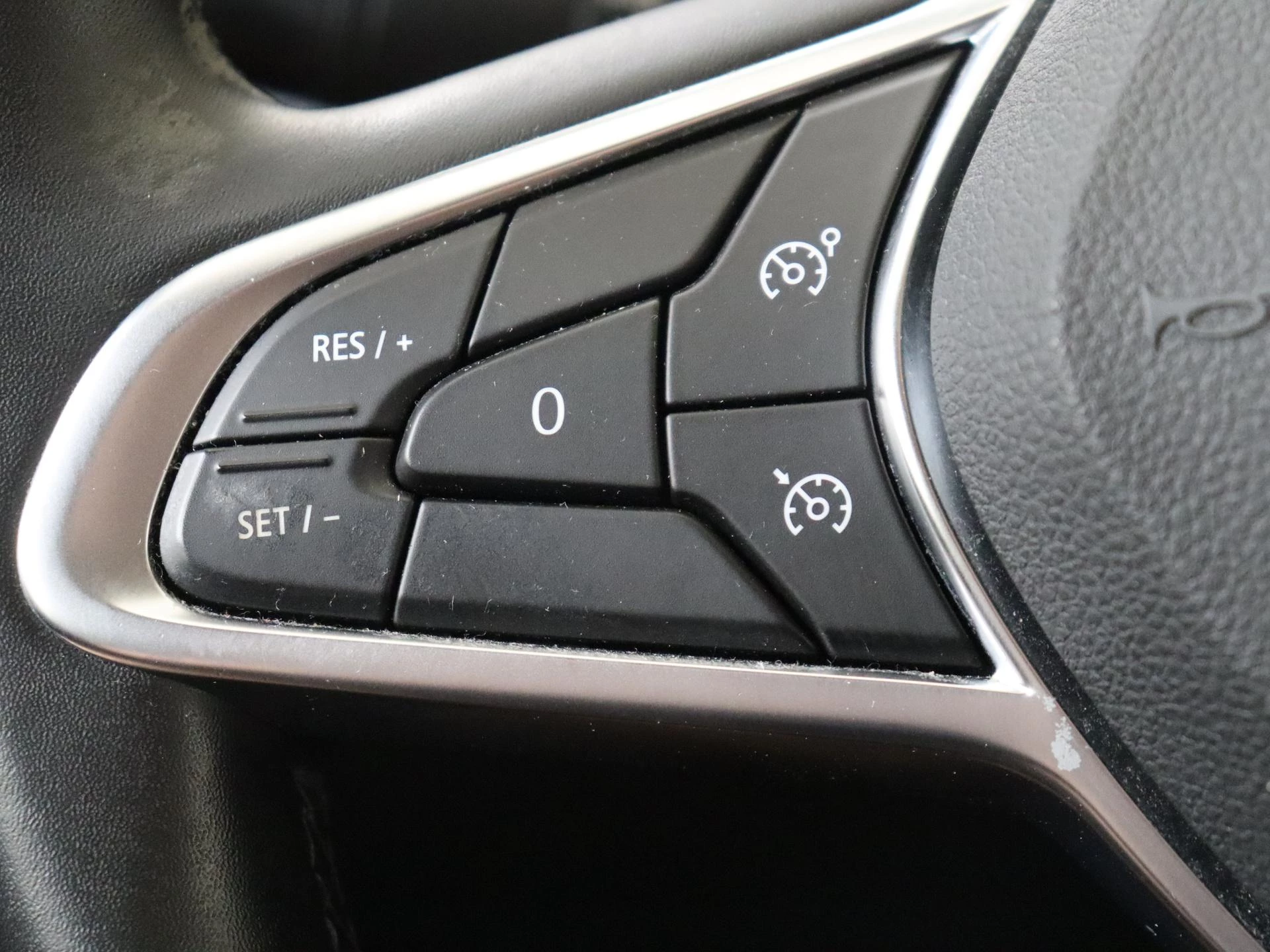 Renault-Arkana-image-12