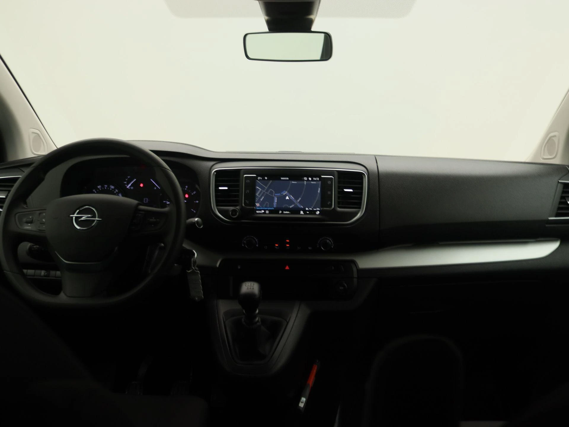 Opel-Vivaro-image-6