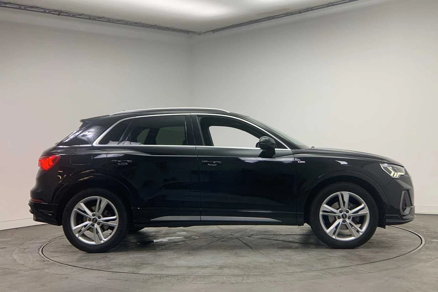 Audi-Q3-image-3