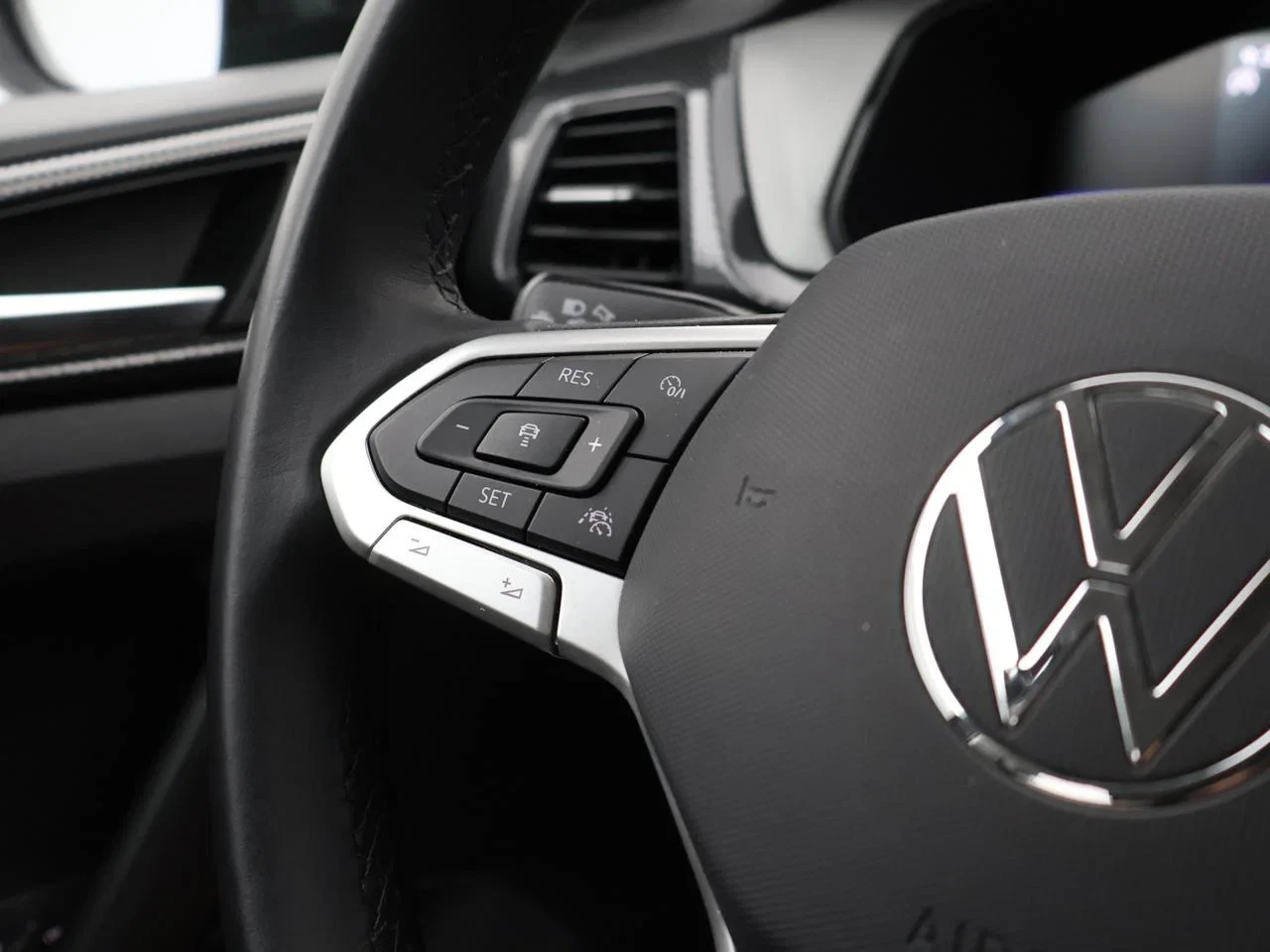 Volkswagen-T-Cross-image-15