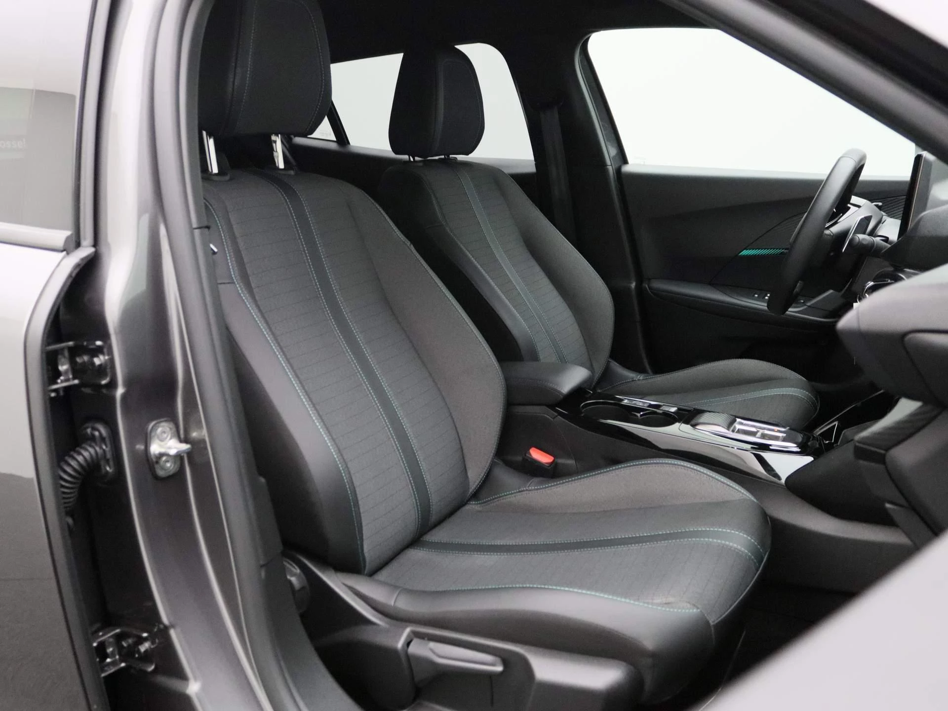 Peugeot-2008-image-11