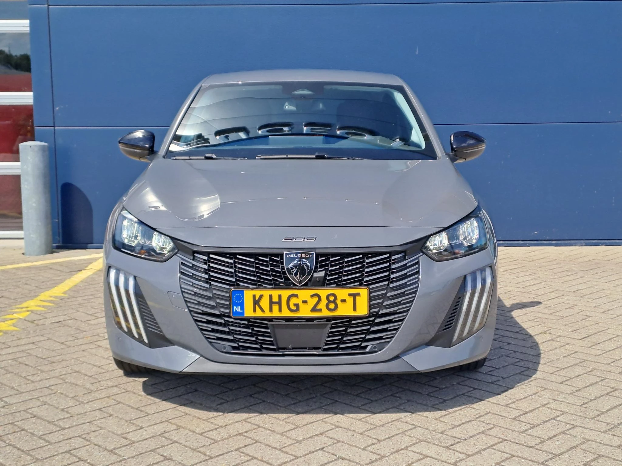 Peugeot-208-image-2