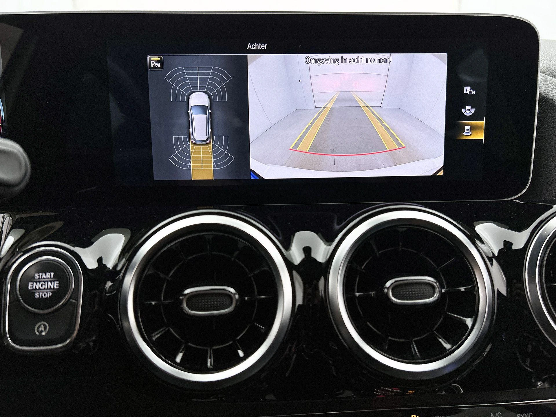 Mercedes-Benz-B-Klasse-image-16