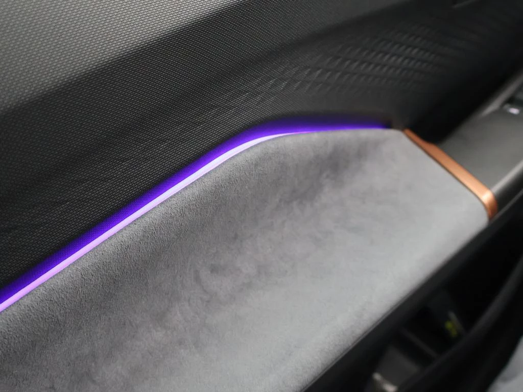 CUPRA Born Born Business 204pk 59kWh * DEMO *