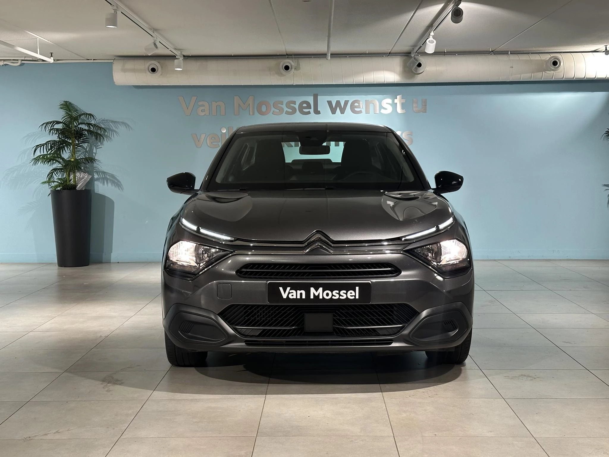 Citroën-C4 X-image-1