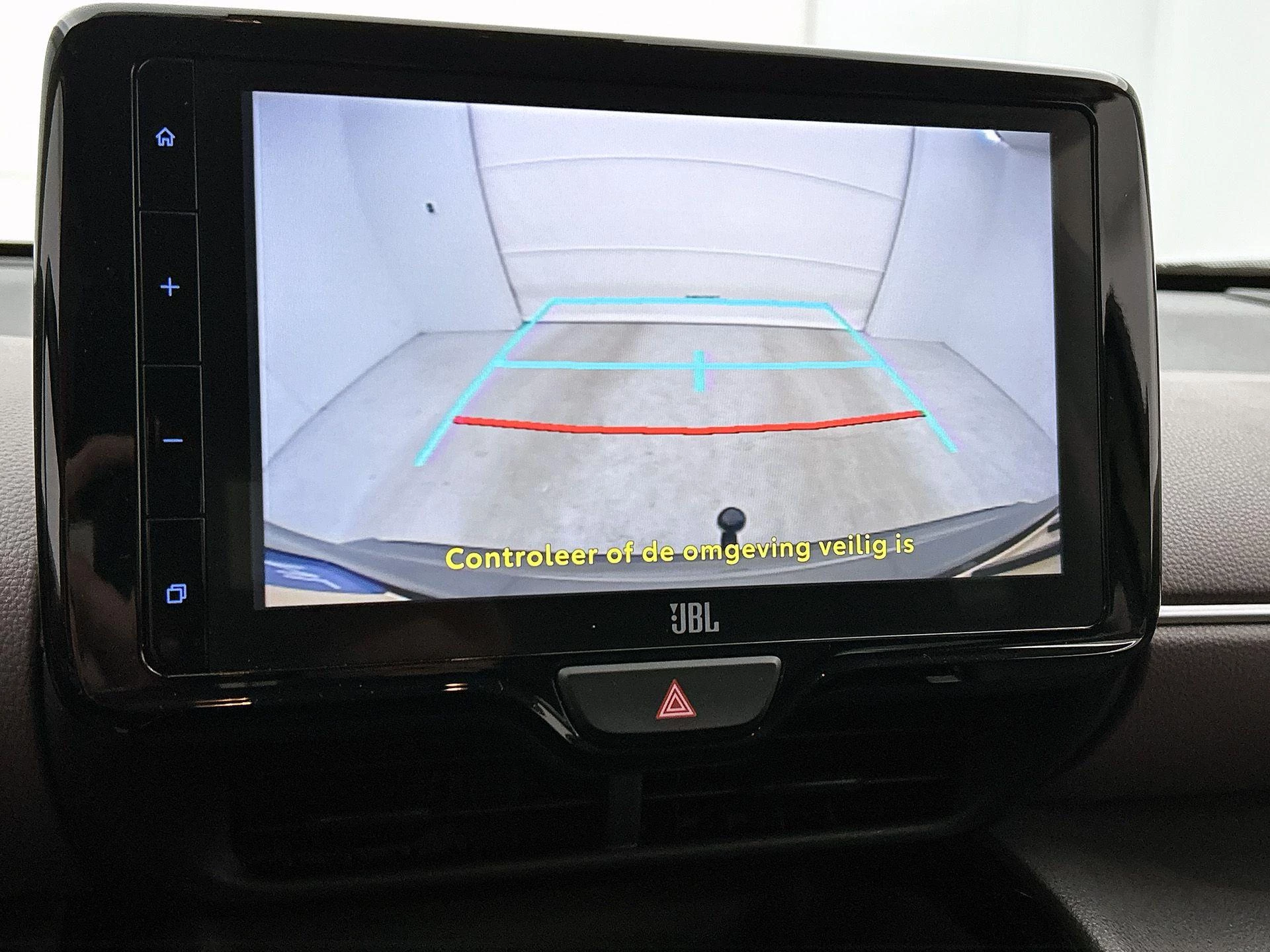 Toyota-Yaris Cross-image-14