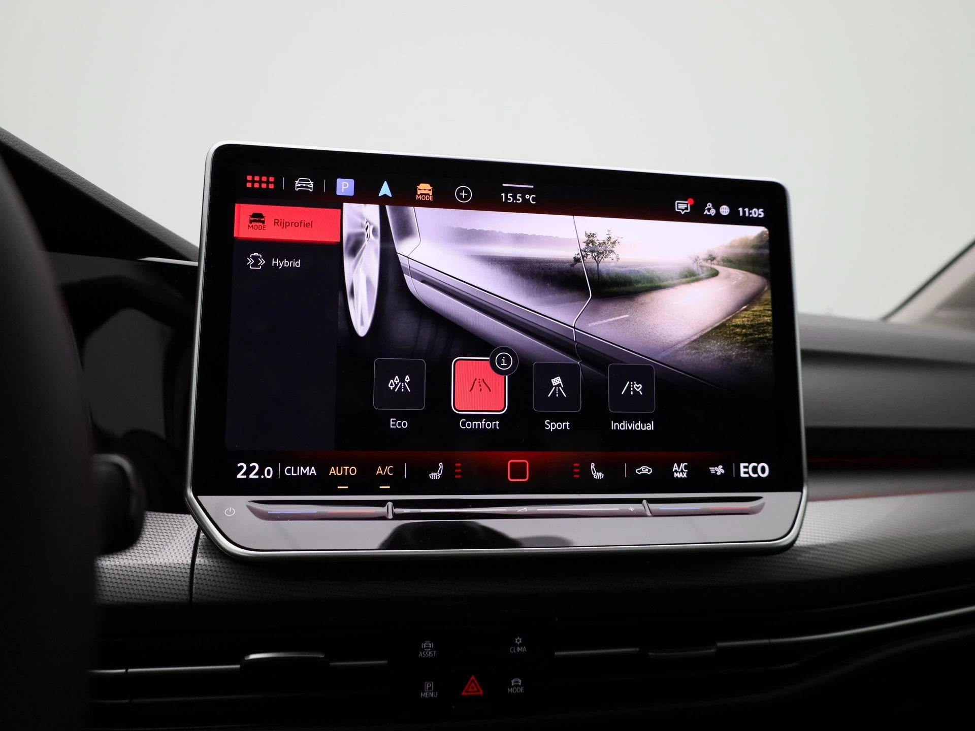 Volkswagen-Golf-image-31