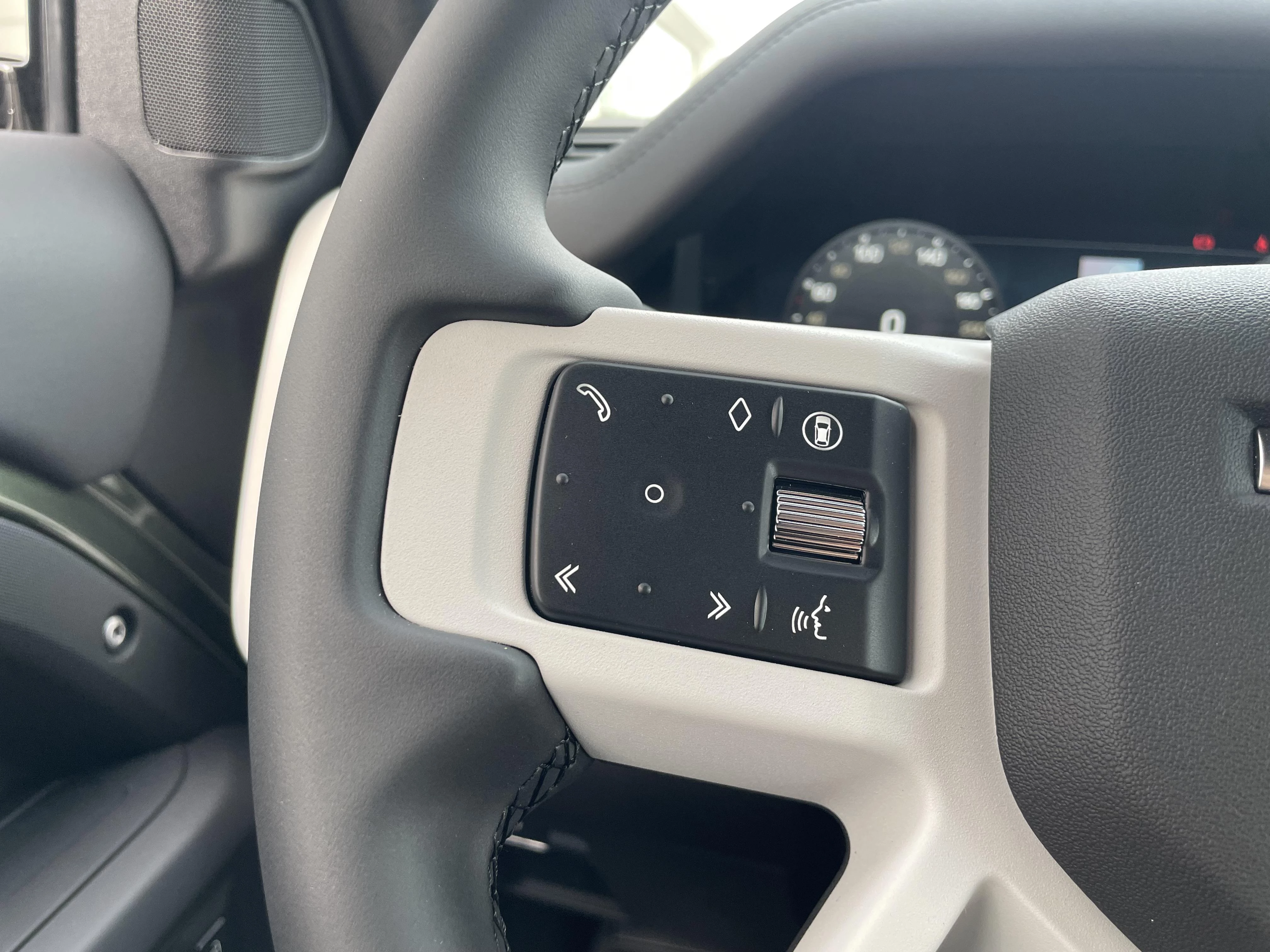 Land Rover Defender 110 D200 S Demo