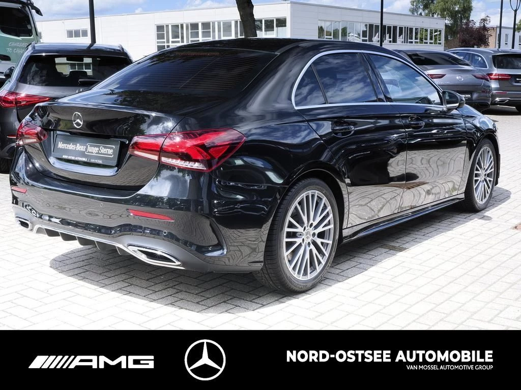 Mercedes-Benz A-Klasse 250 LIMO AMG 4M NAVI TEMPOMAT LED SITZH AMG Line