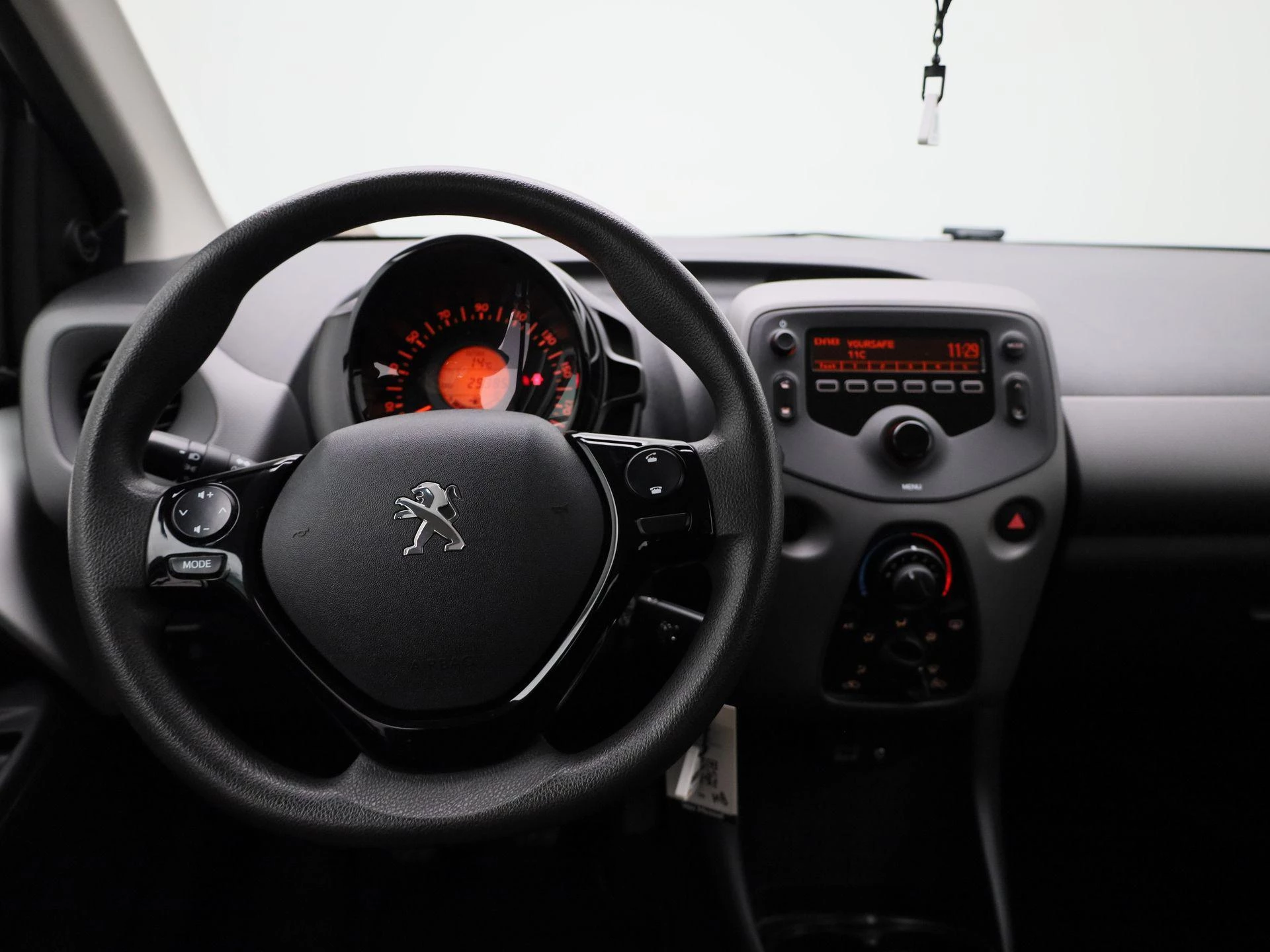 Peugeot-108-image-6