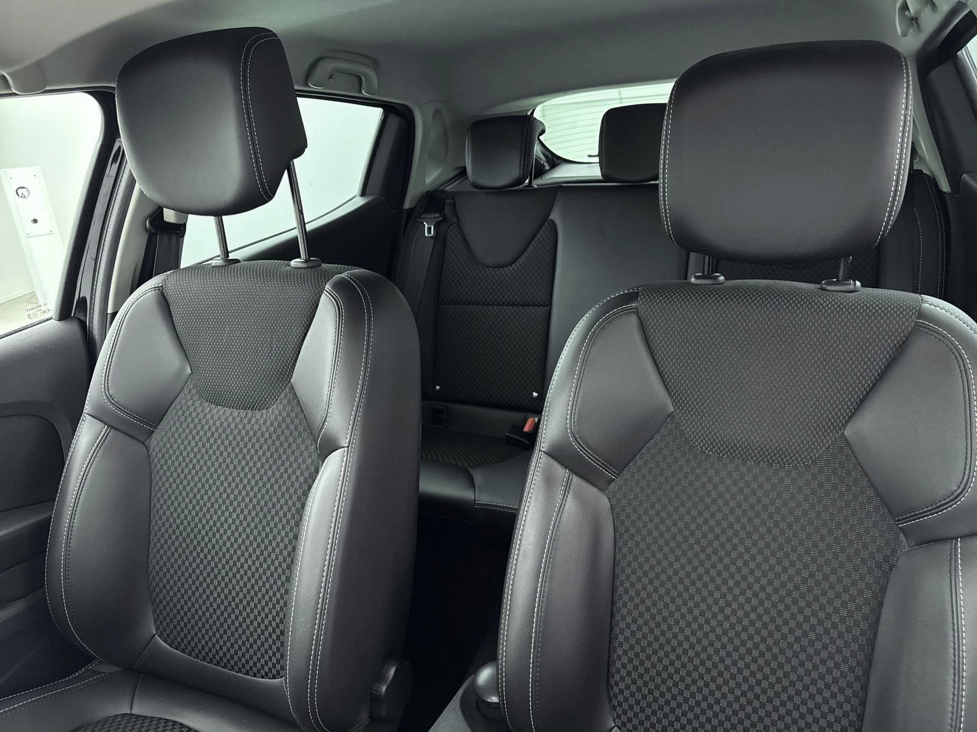 Renault-Clio-image-14