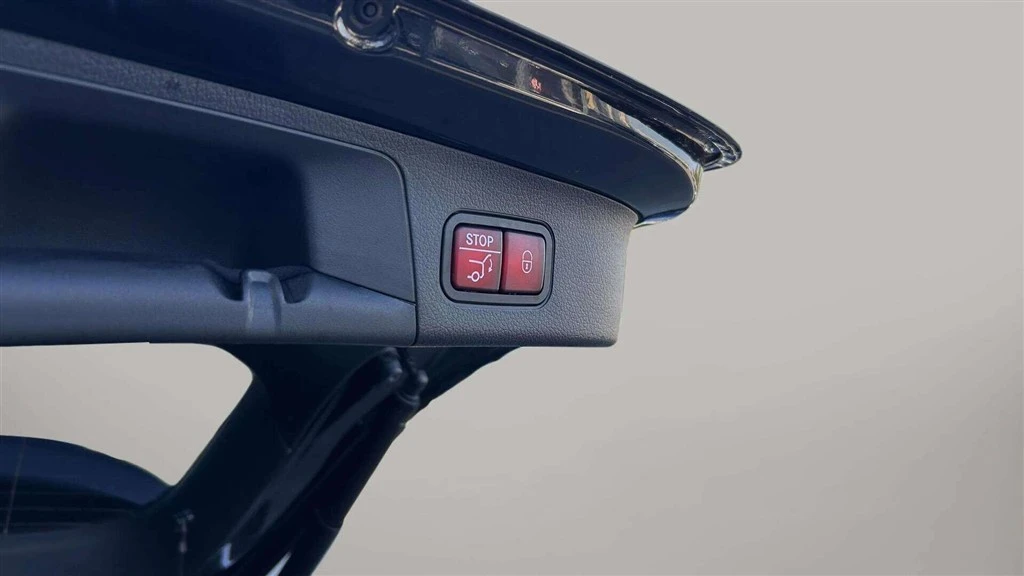 Mercedes-Benz-EQA-image-22