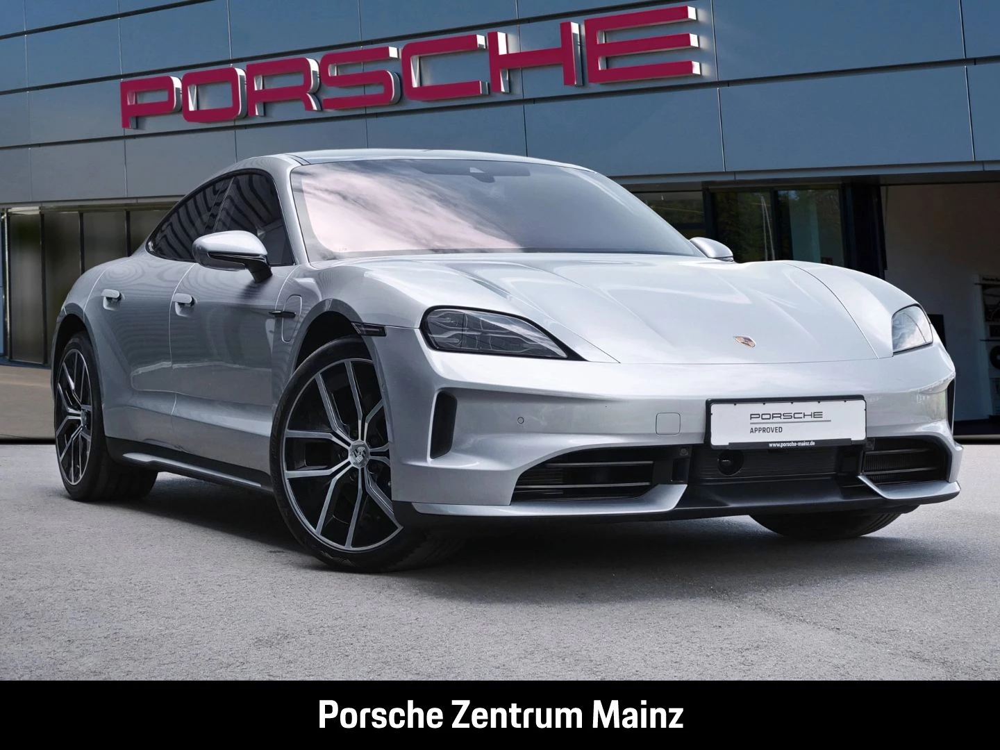 Porsche-Taycan-image-1